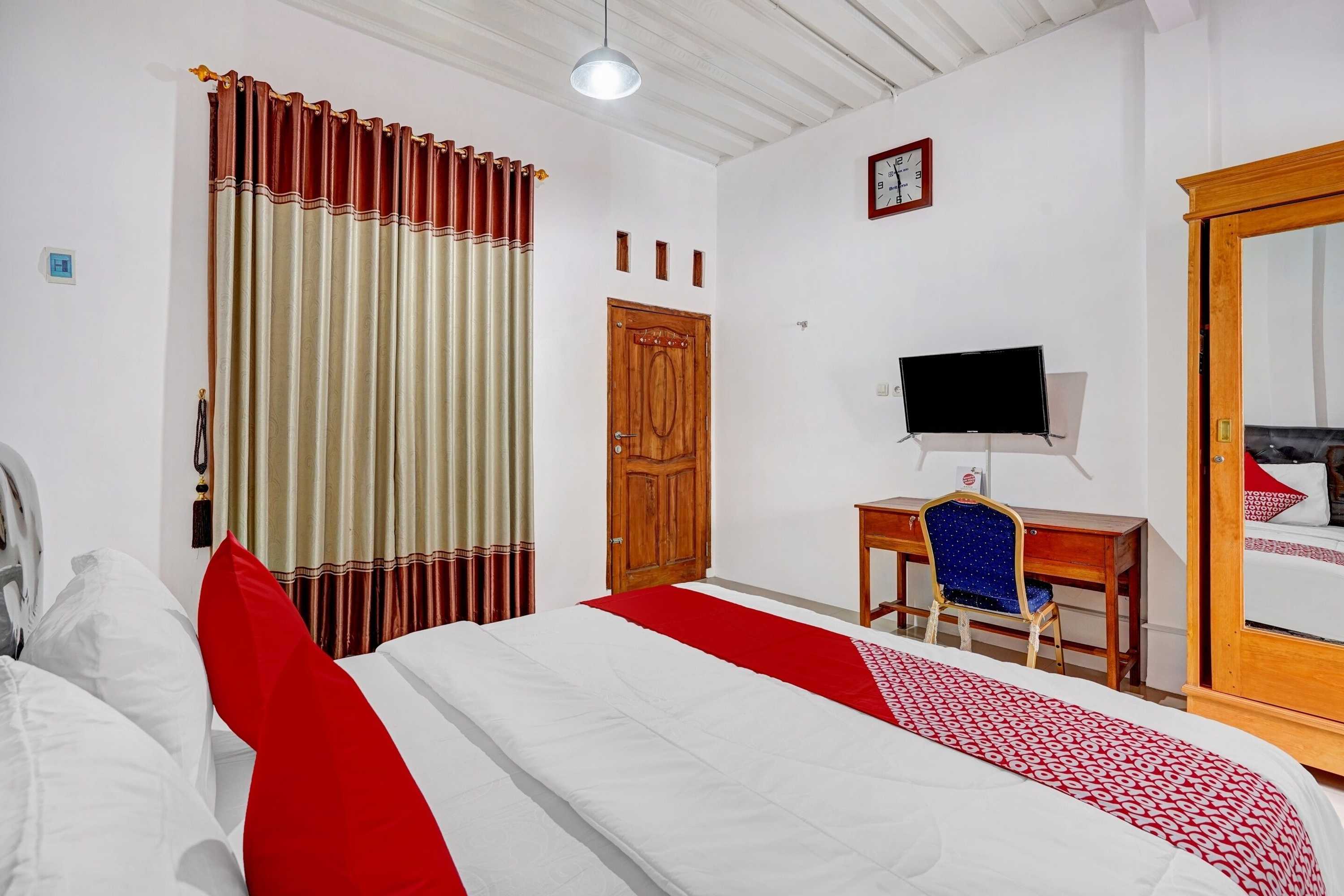 Gift card for Oyo Life 90678 Omah Kulo Guest House Gift card for Oyo Life 90678 Omah Kulo Guest House