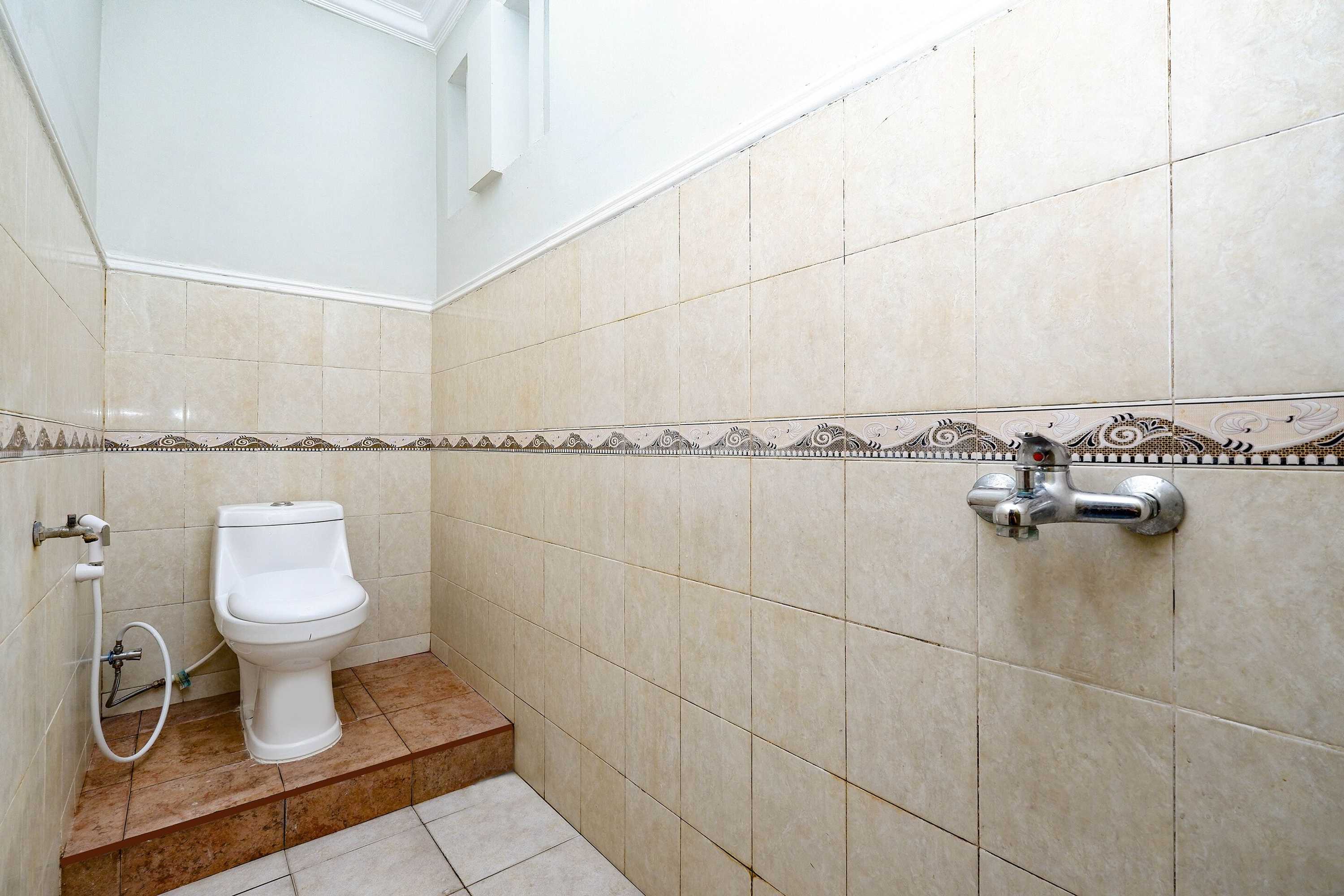 Gift card for Super Oyo 2436 Hotel Kencana