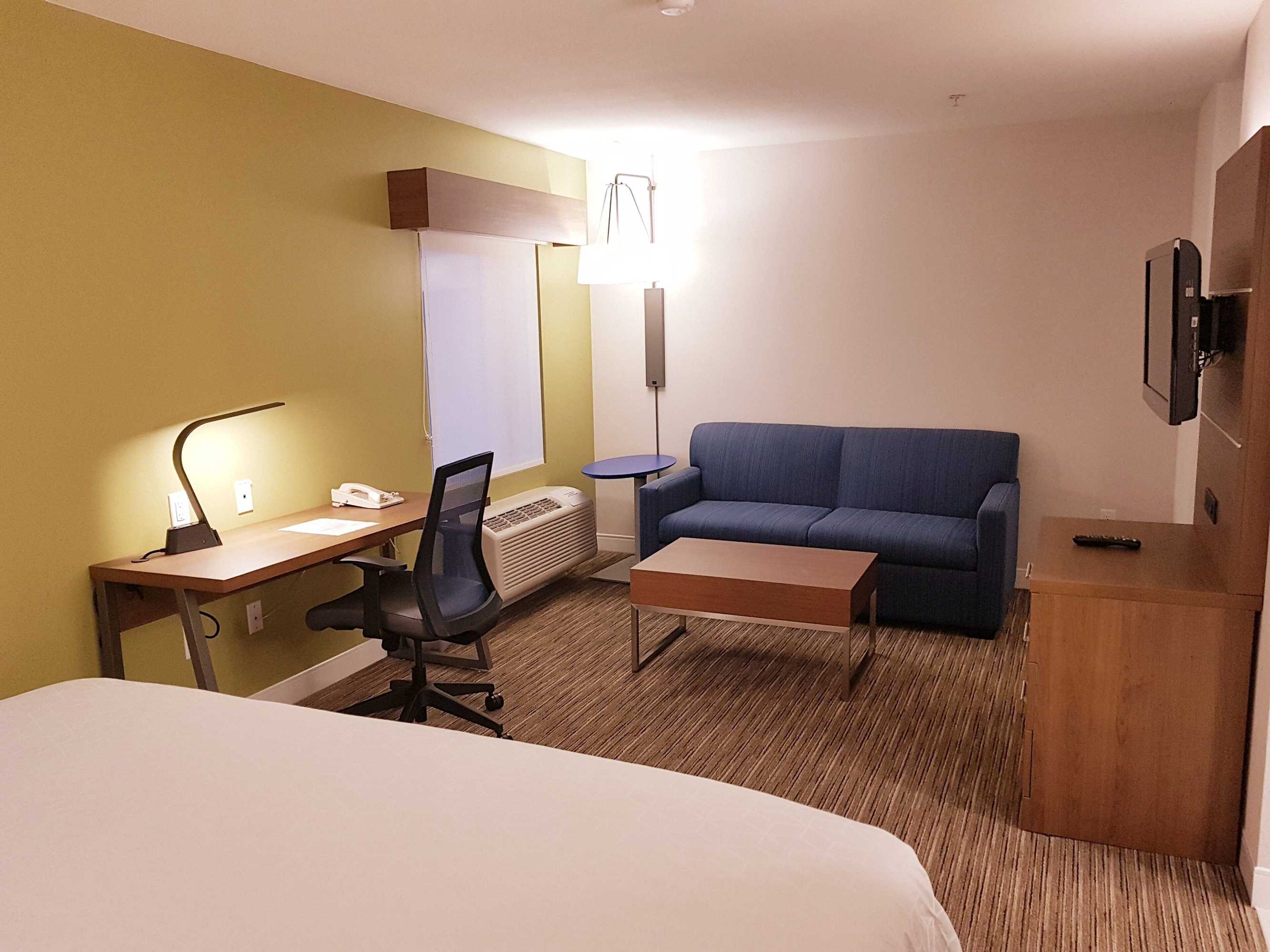 Gift card for Holiday Inn Express & Suites Surrey by Ihg Gift card for Holiday Inn Express & Suites Surrey by Ihg