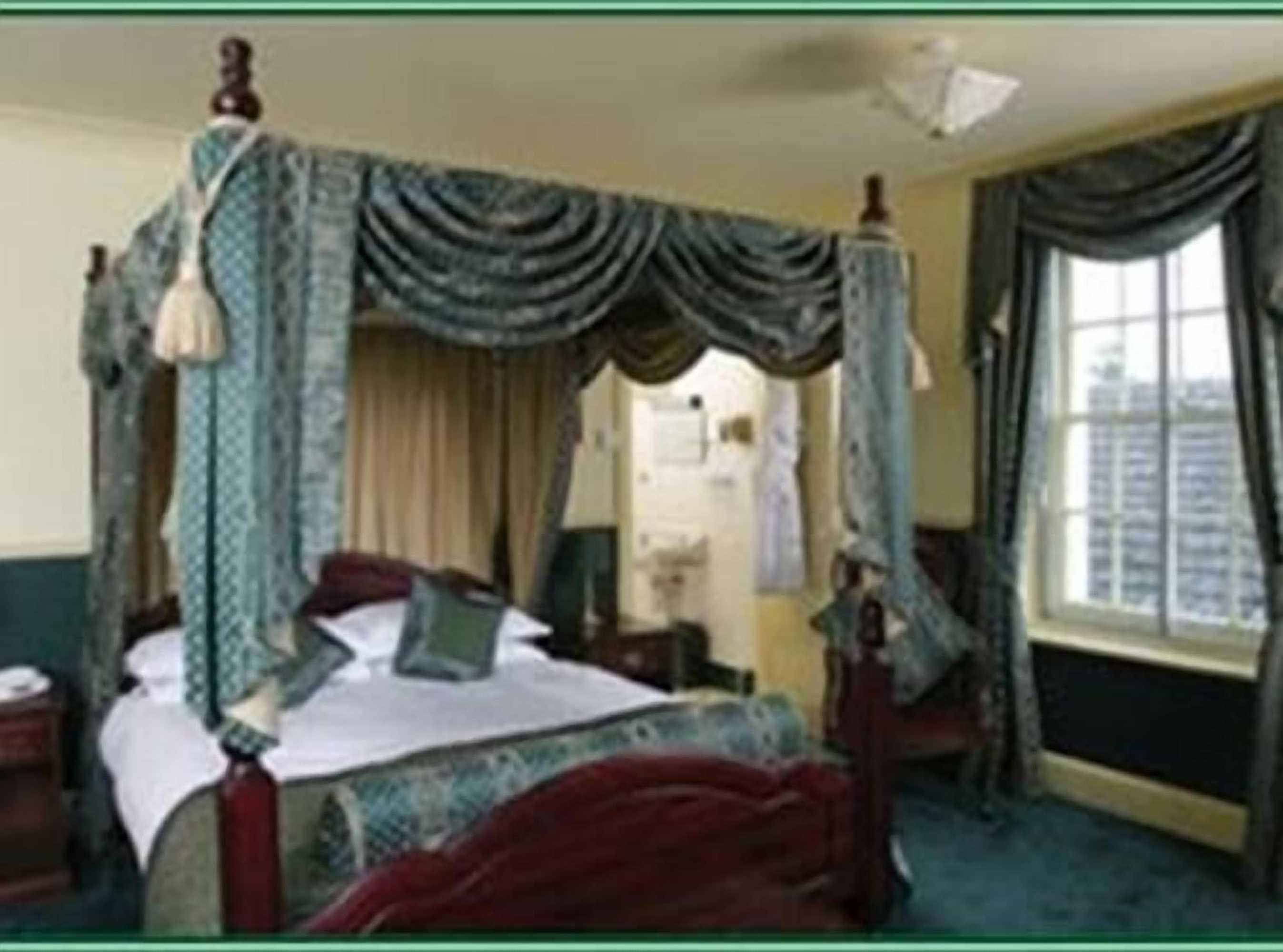 Gift card for La Fleur de Lys