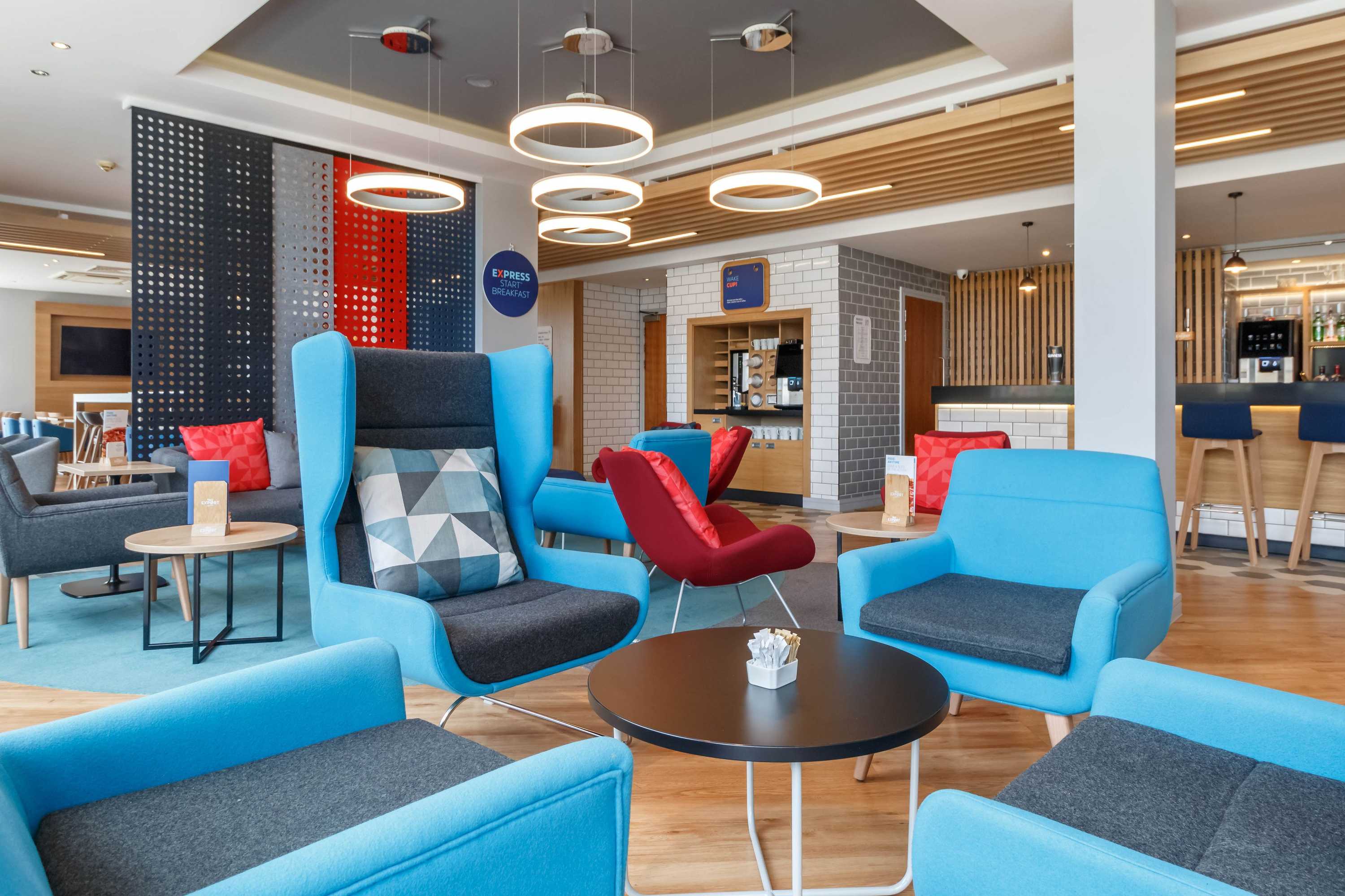 Gift card for Holiday Inn Express Walsall M6j10 by Ihg Gift card for Holiday Inn Express Walsall M6j10 by Ihg