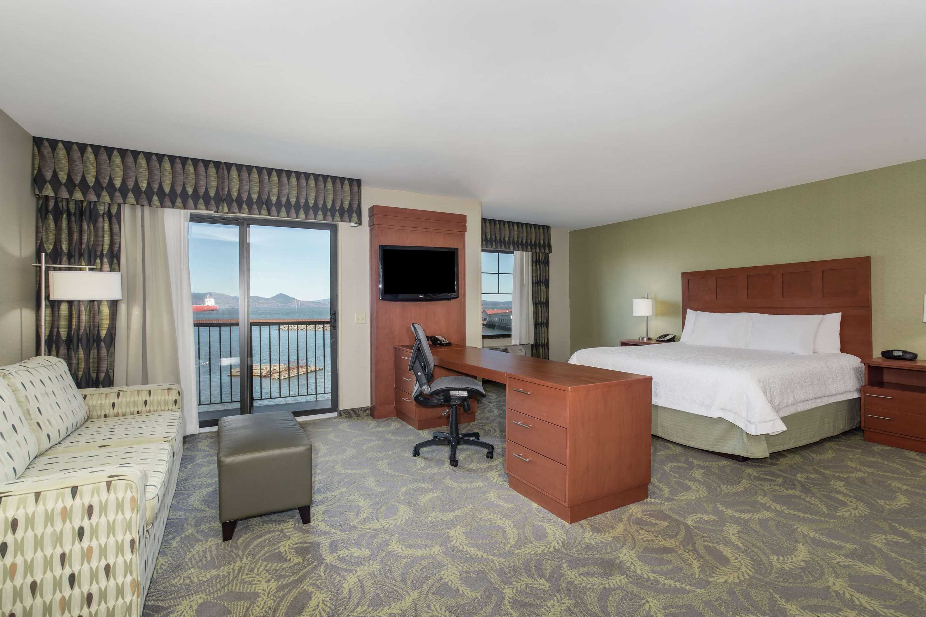 Gift card for Hampton Inn And Suites Astoria Gift card for Hampton Inn And Suites Astoria