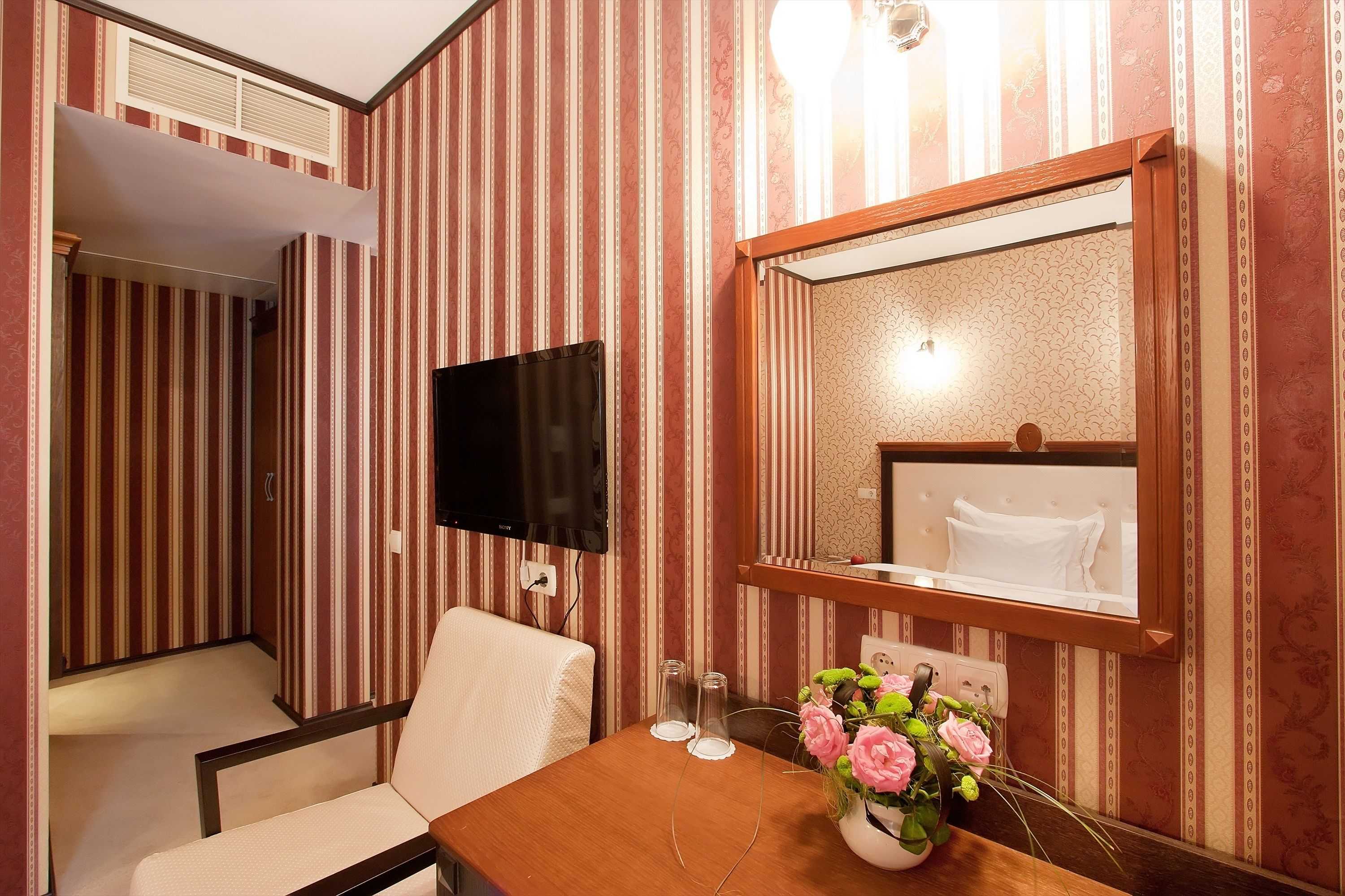 Gift card for Best Western Plus Bristol Hotel Gift card for Best Western Plus Bristol Hotel
