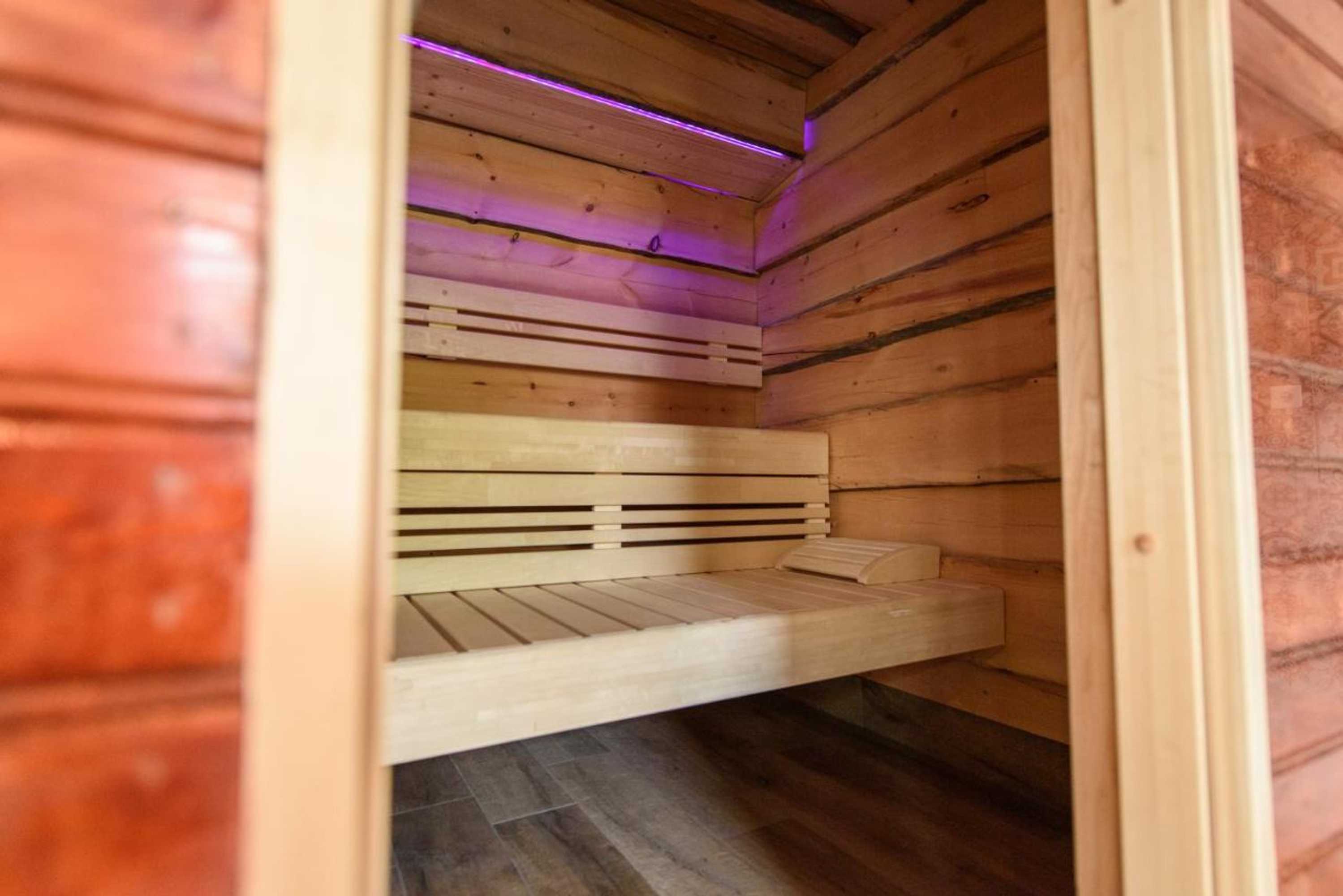 Gift card for Luxexcellent Super Suite