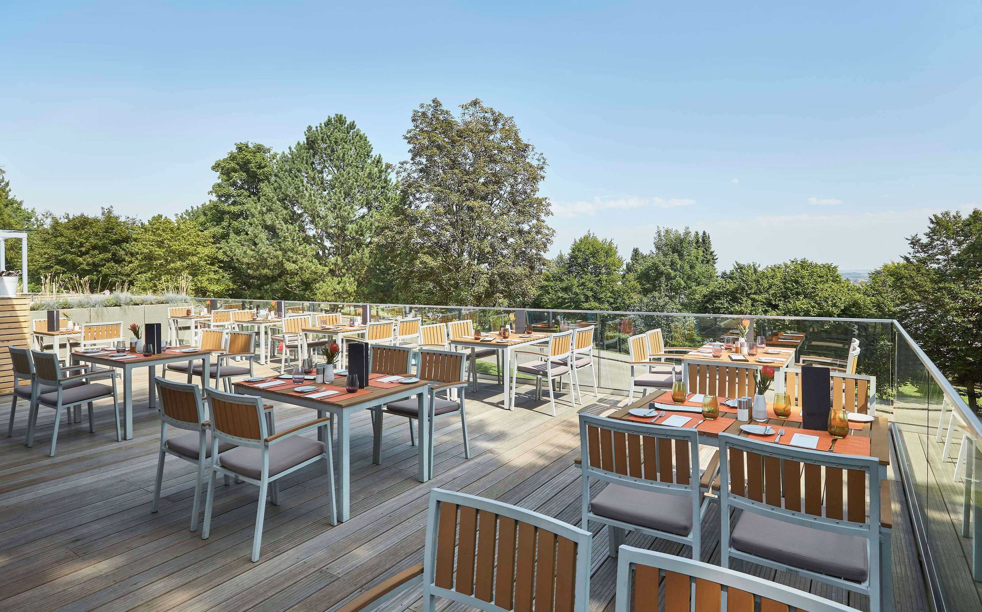 Gift card for Scotty + Emily Hotel Ulm, Sure Hotel Collection by BW