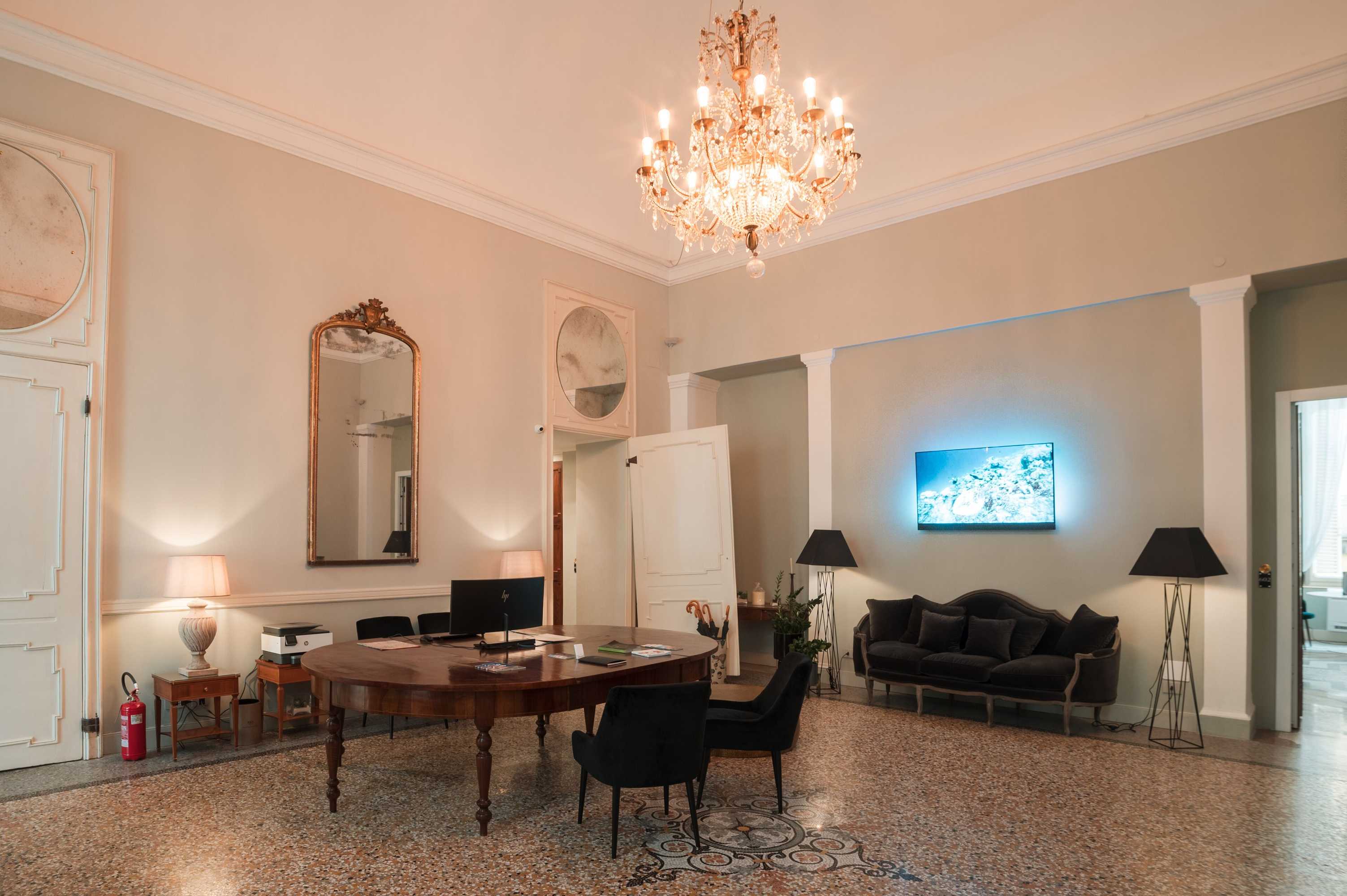 Gift card for Royal Palace Luxury Suites & Hotel Gift card for Royal Palace Luxury Suites & Hotel