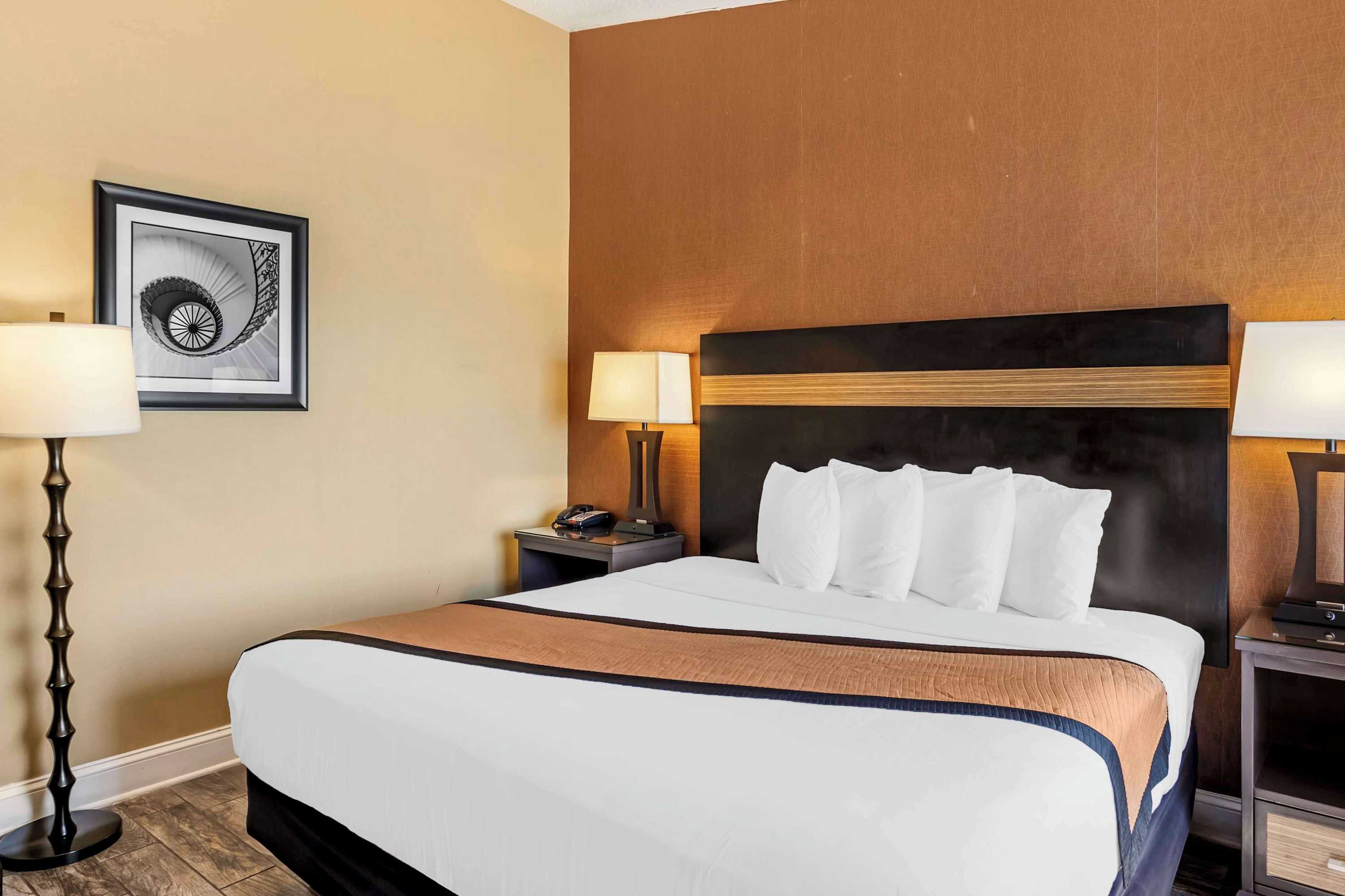 Gift card for Best Western Plus Newark Airport West Gift card for Best Western Plus Newark Airport West