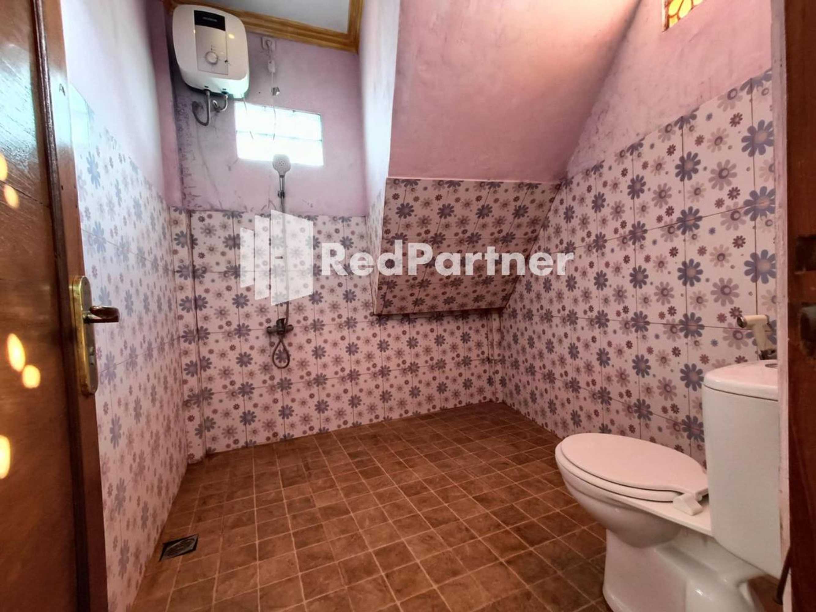 Gift card for Jogo Segoro Homestay Mitra Reddoorz Near Pantai Sundak Gunungkidul