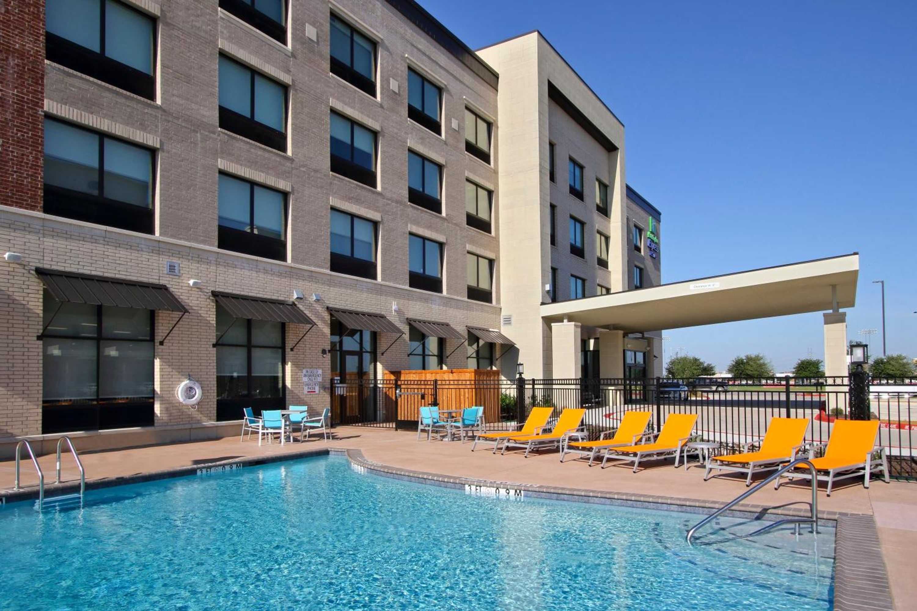 Gift card for Holiday Inn Express & Suites Dallas-Frisco NW Toyota Stdm by Ihg Gift card for Holiday Inn Express & Suites Dallas-Frisco NW Toyota Stdm by Ihg