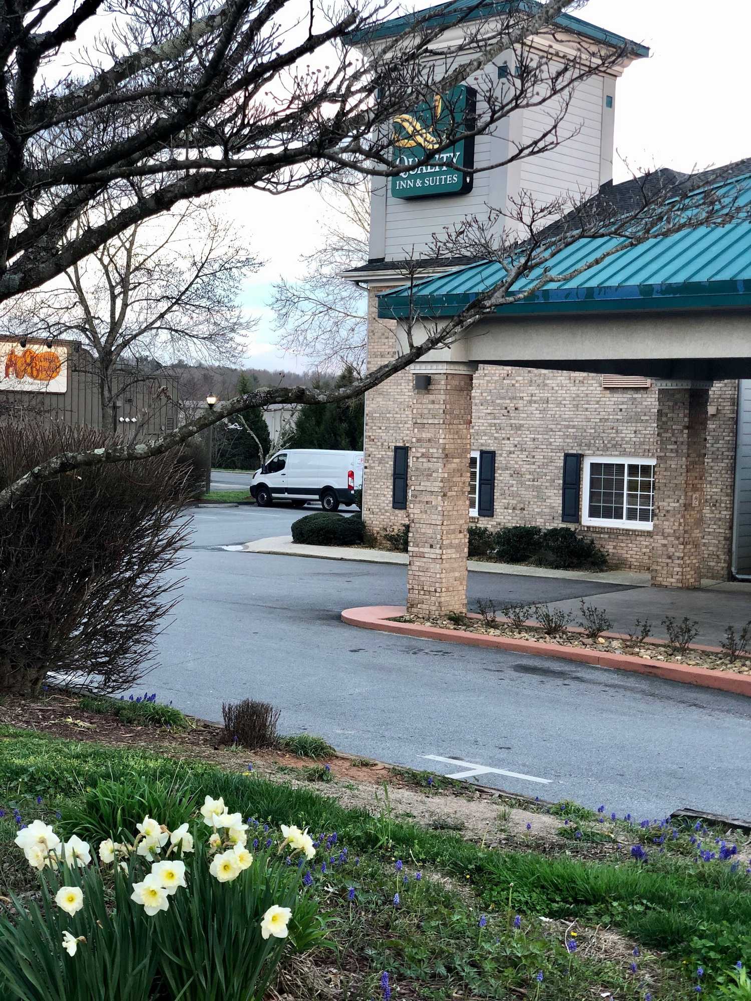 Gift card for Quality Inn & Suites Hendersonville - Flat Rock Gift card for Quality Inn & Suites Hendersonville - Flat Rock