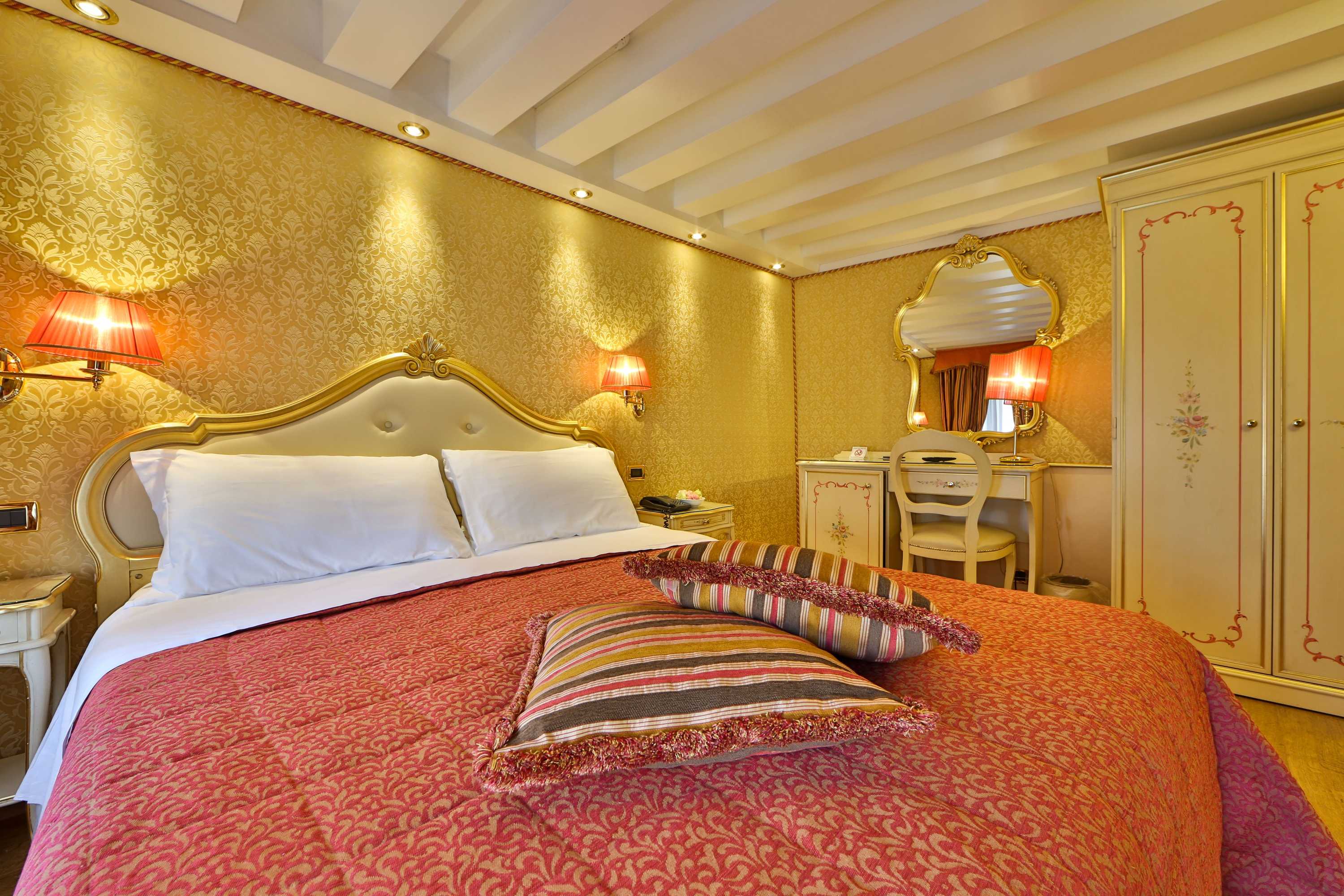 Gift card for Hotel Olimpia Venice, BW Signature Collection 3sup Gift card for Hotel Olimpia Venice, BW Signature Collection 3sup