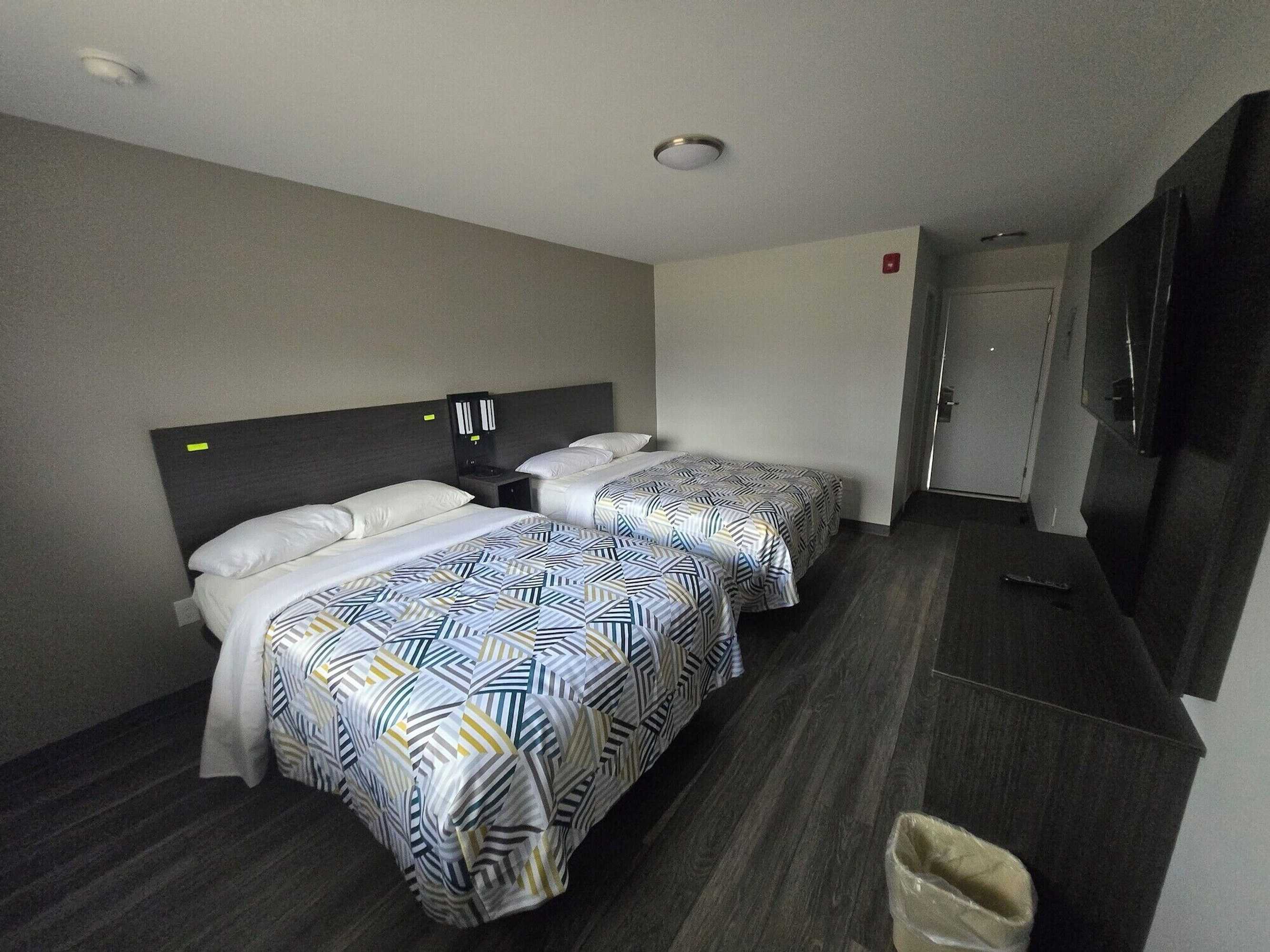 Gift card for Motel 6 East Windsor, NJ - Hightstown