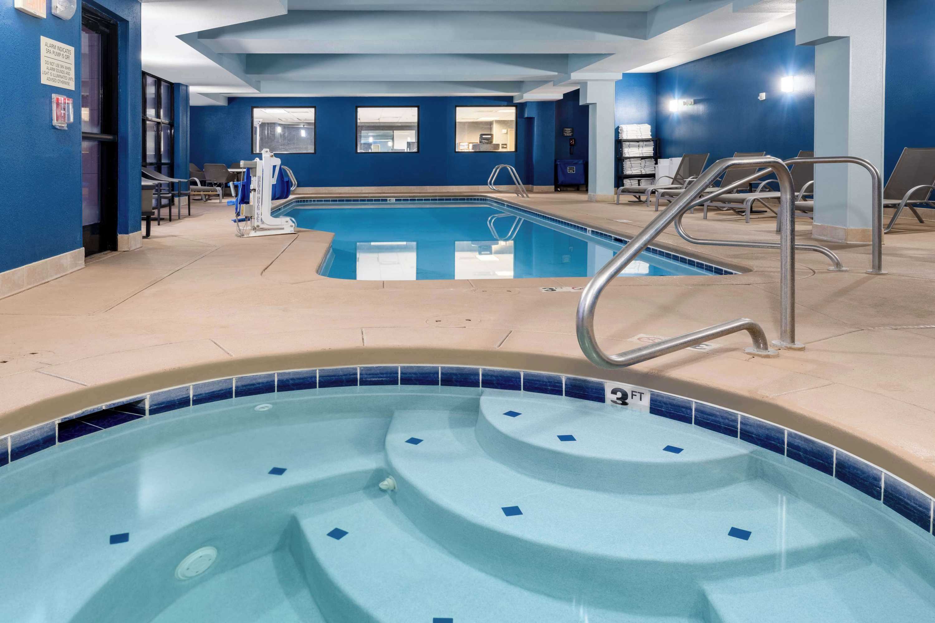 Gift card for Hampton Inn & Suites Salida