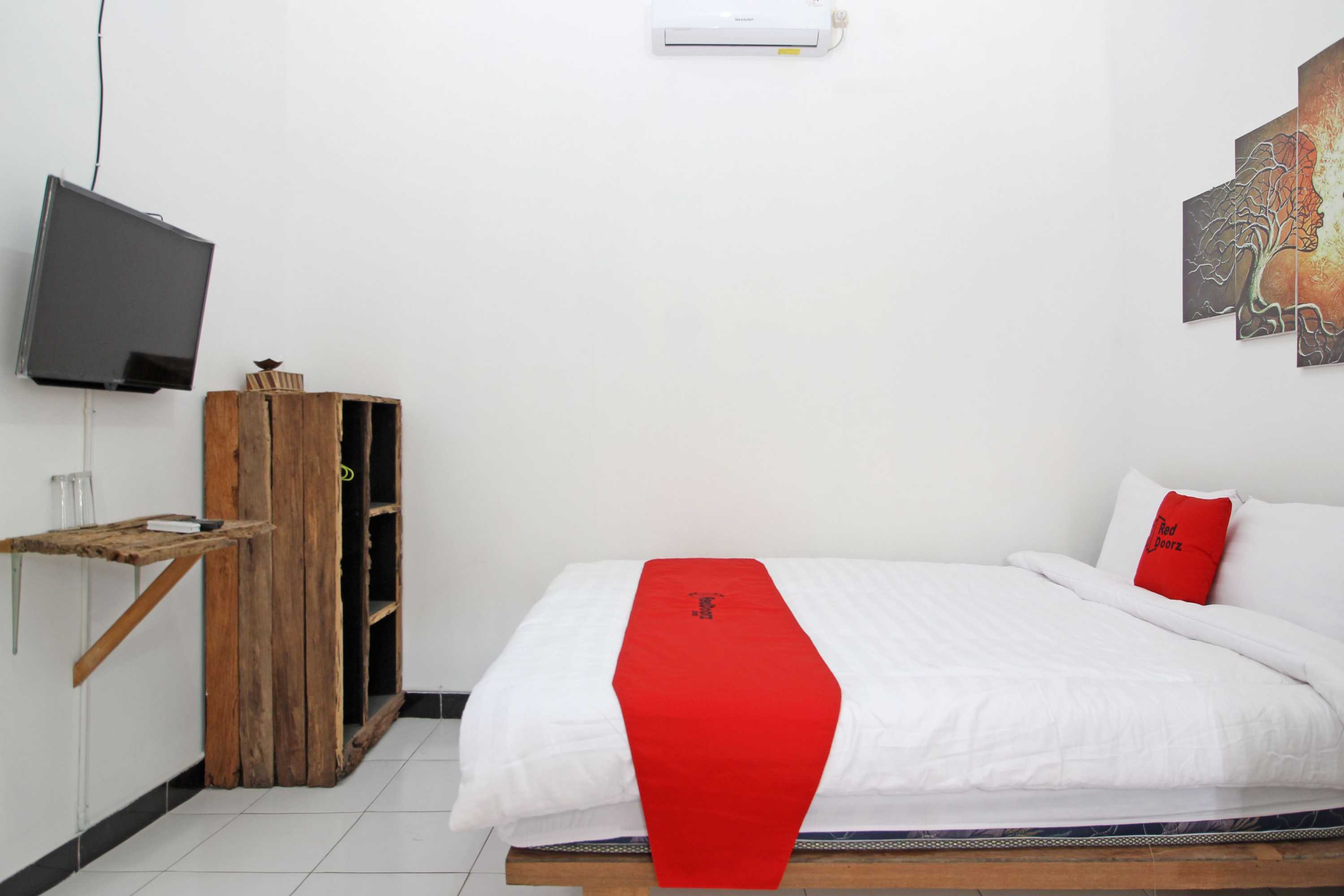 Gift card for Reddoorz Syariah Near Akmil Magelang Gift card for Reddoorz Syariah Near Akmil Magelang