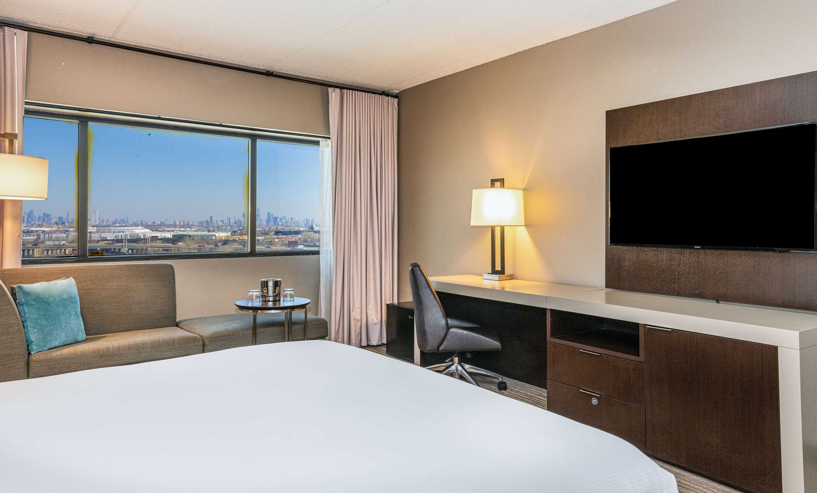 Gift card for Doubletree by Hilton Hotel Newark Airport Gift card for Doubletree by Hilton Hotel Newark Airport