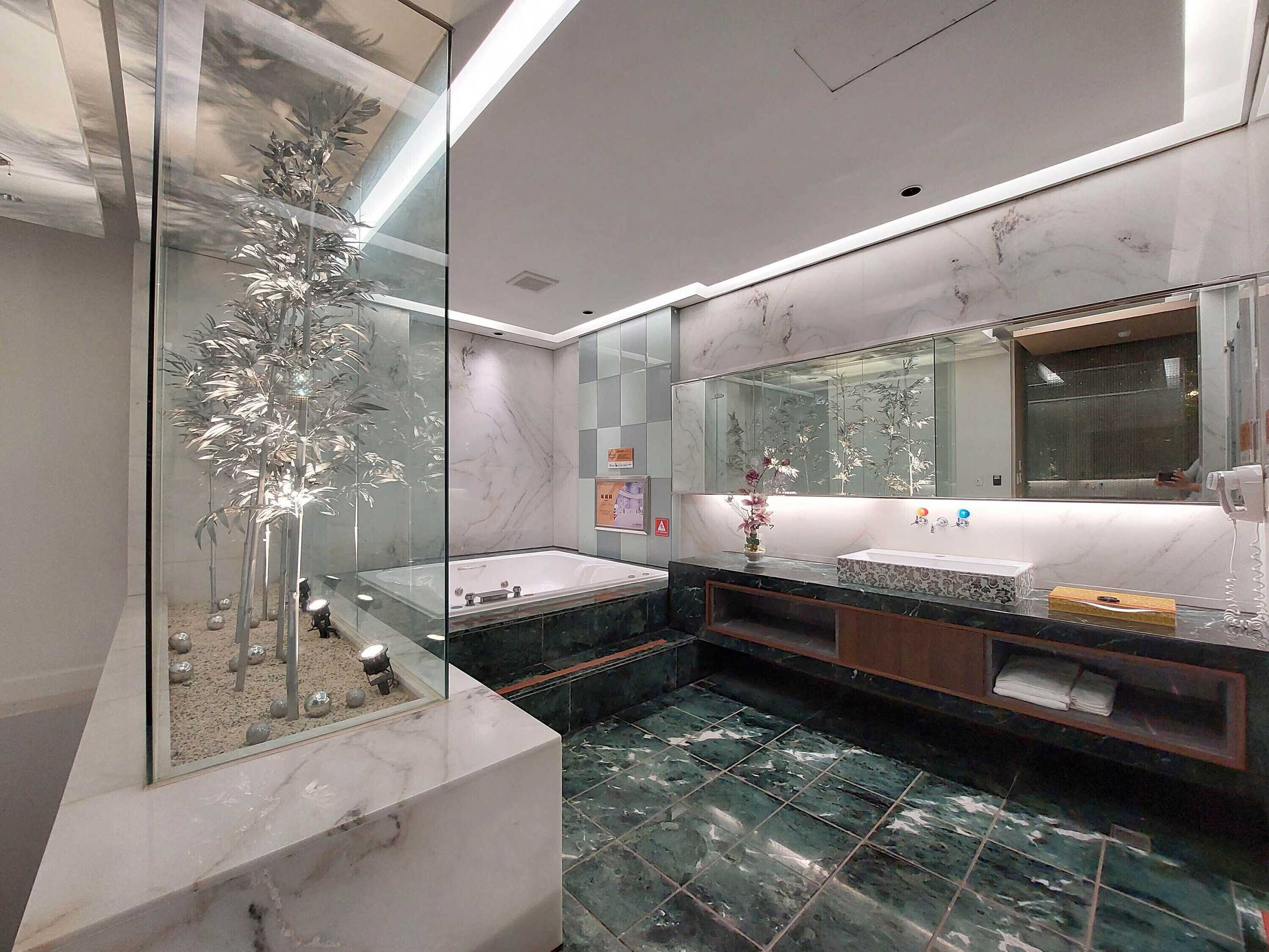 Gift card for Elysees Motel