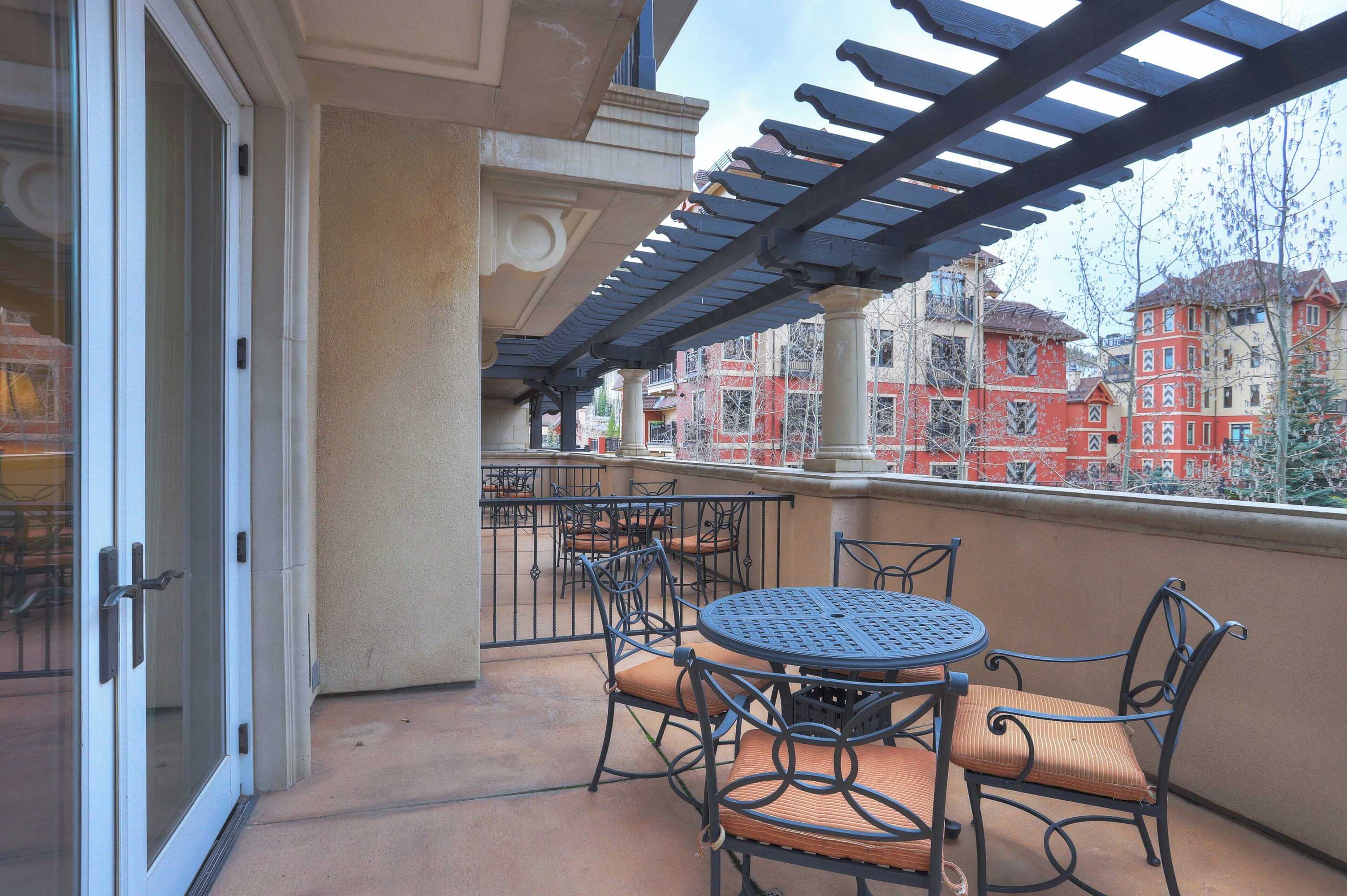 Gift card for Platinum 3 Bedroom Vacation Rental In The Heart Of Vail That Includes Ski Valet, Ski Deck, Rooftop Pool, Panoramic Views Gift card for Platinum 3 Bedroom Vacation Rental In The Heart Of Vail That Includes Ski Valet, Ski Deck, Rooftop Pool, Panoramic Views