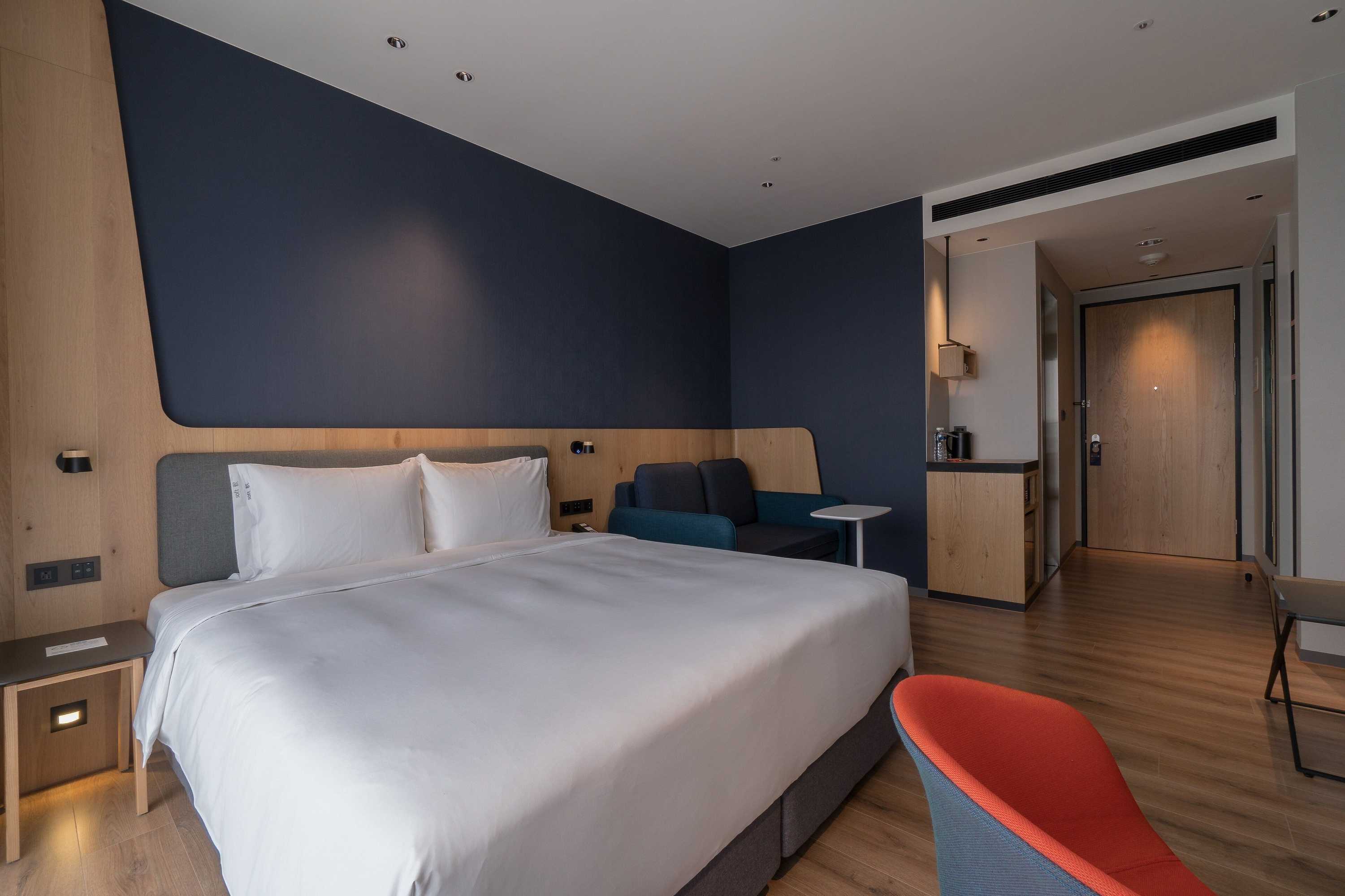 Gift card for Holiday Inn Express Chiayi by Ihg Gift card for Holiday Inn Express Chiayi by Ihg