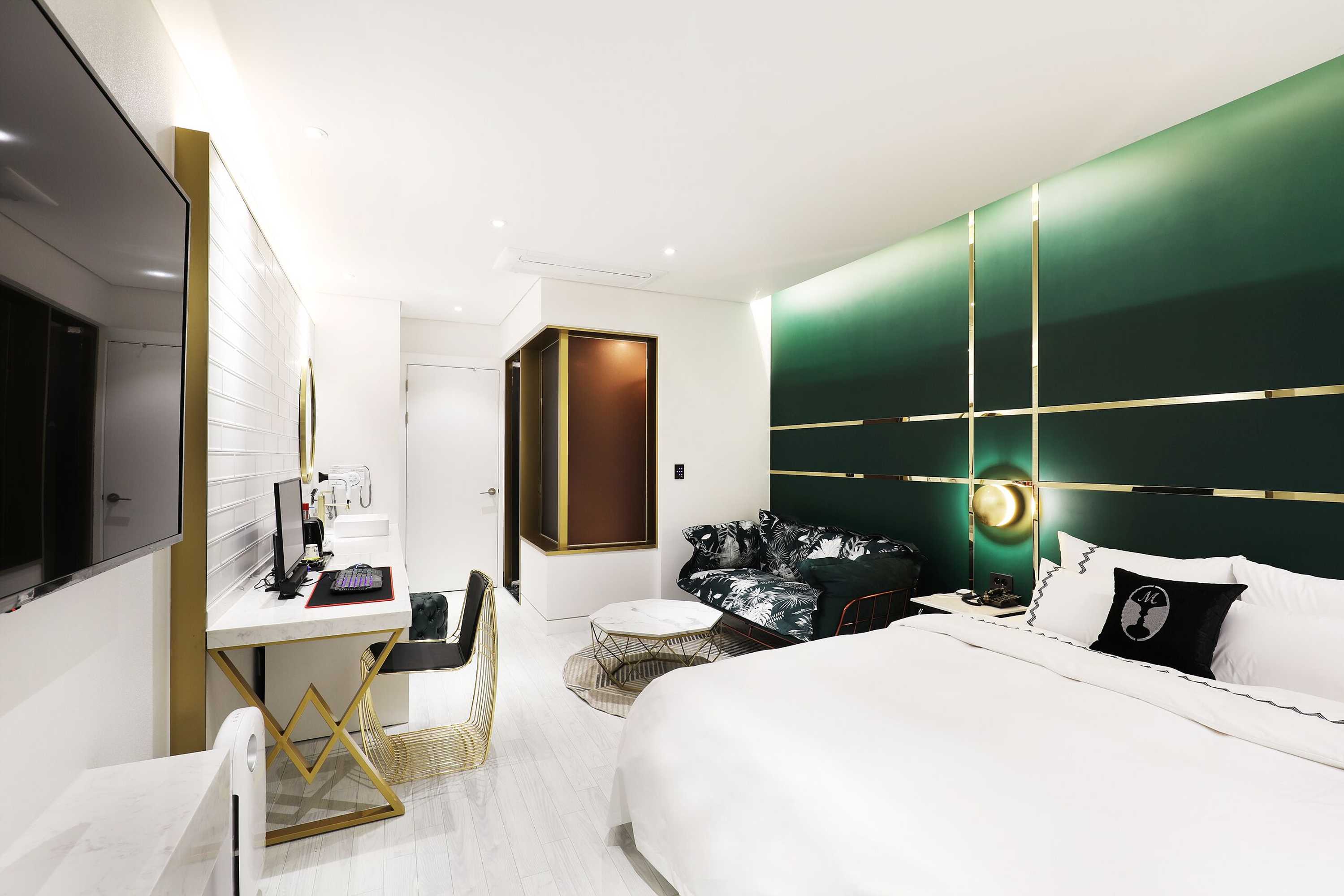 Gift card for Mari Hotel