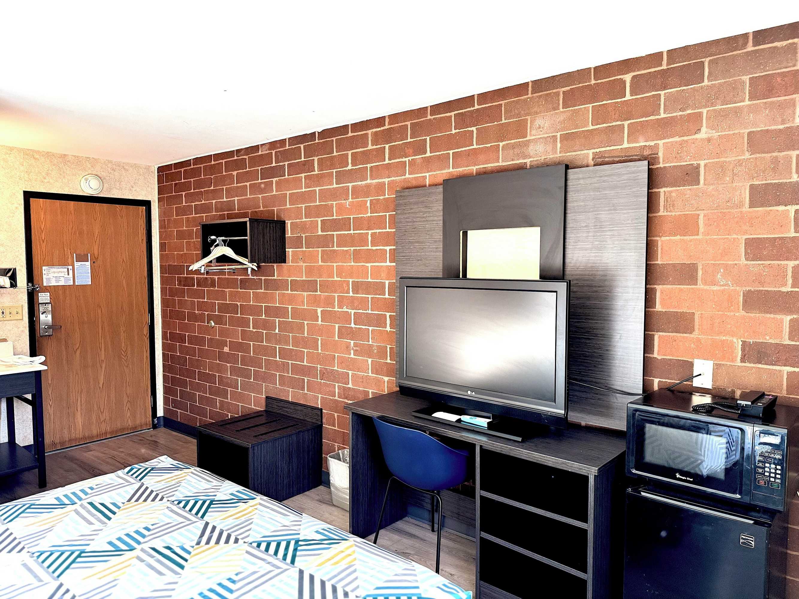 Gift card for Motel 6 Eau Claire, WI Gift card for Motel 6 Eau Claire, WI