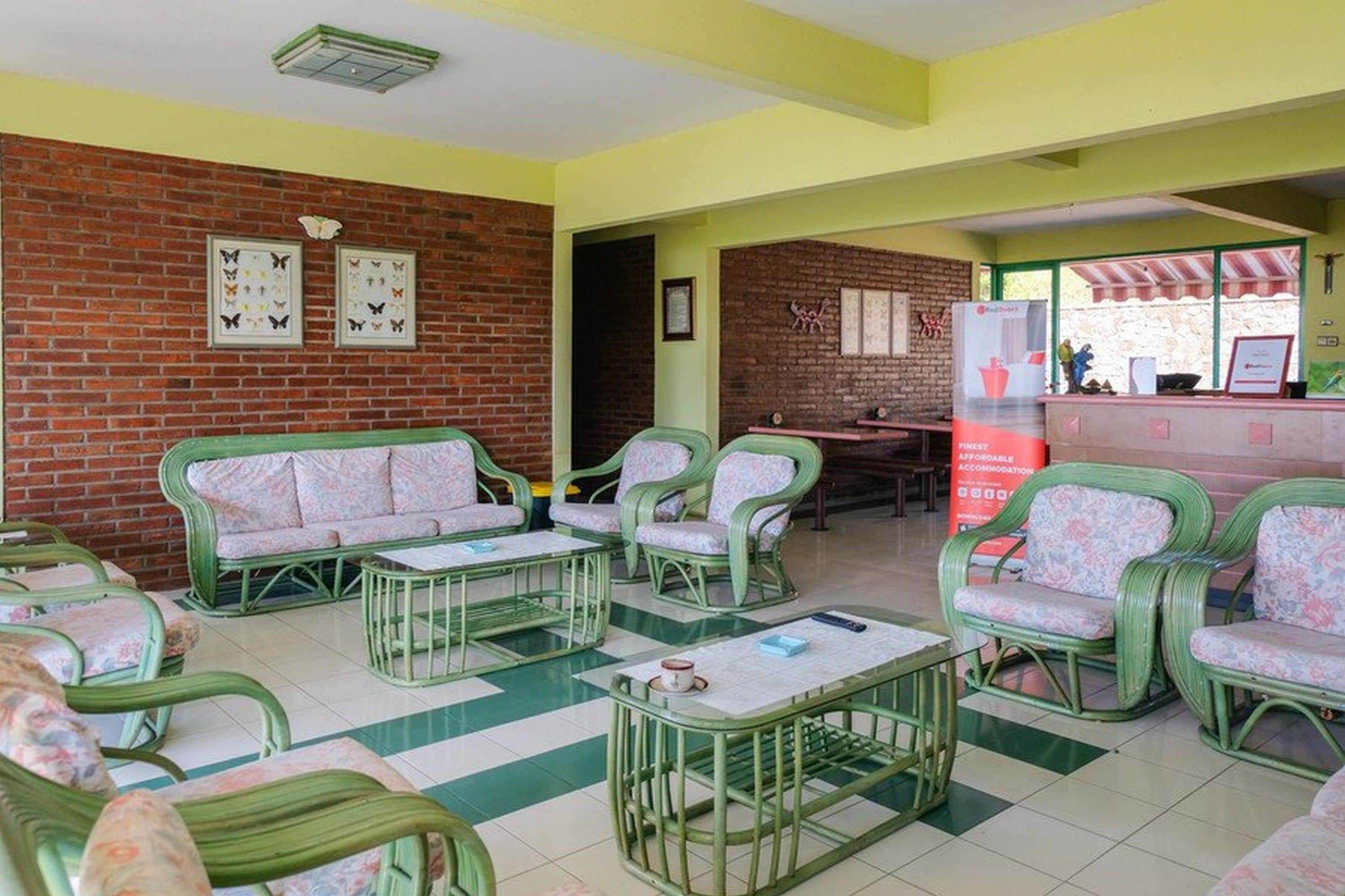 Gift card for Reddoorz Syariah Near Kopeng Treetop Adventure Gift card for Reddoorz Syariah Near Kopeng Treetop Adventure