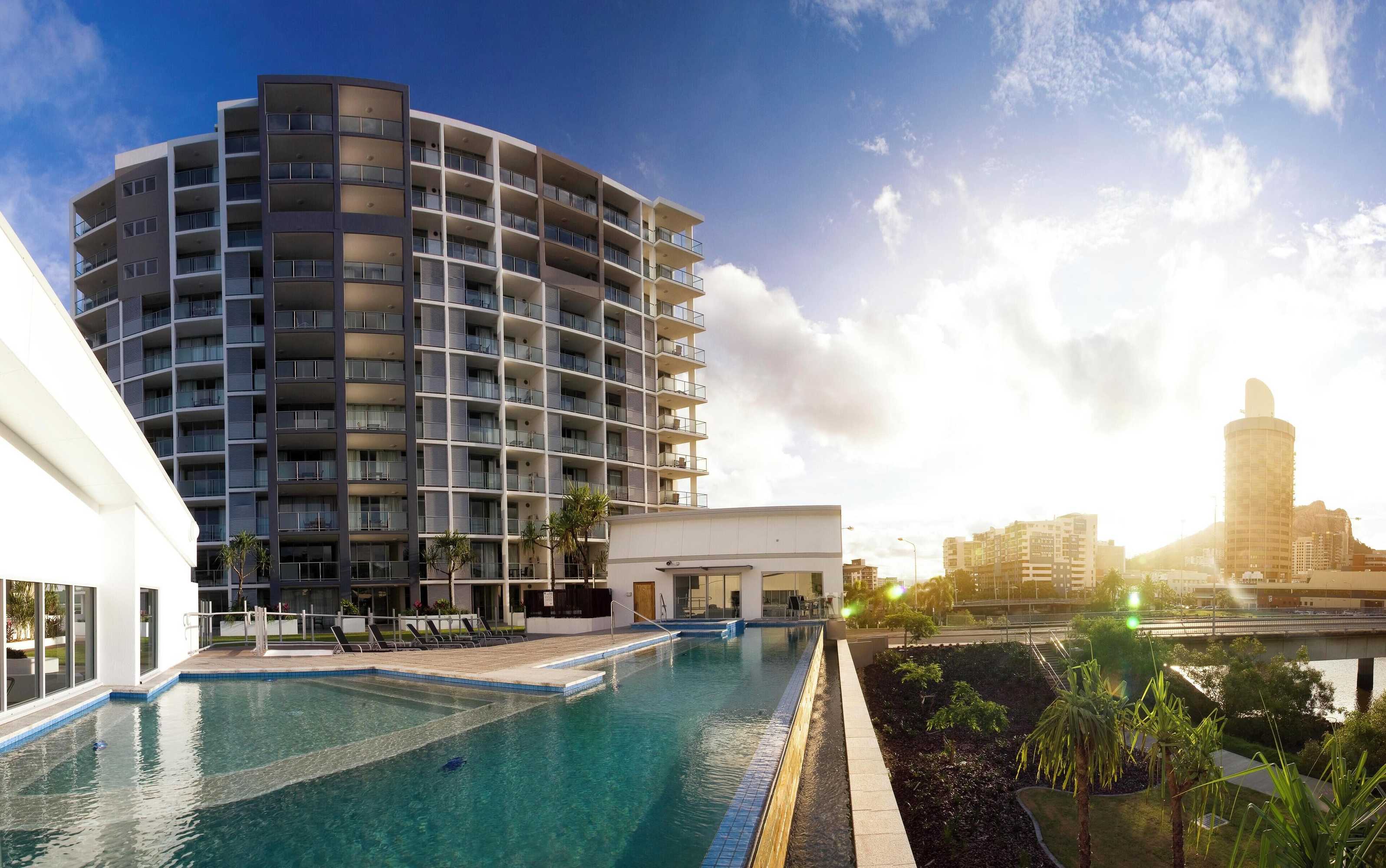 Gift card for Oaks Townsville Gateway Suites Gift card for Oaks Townsville Gateway Suites