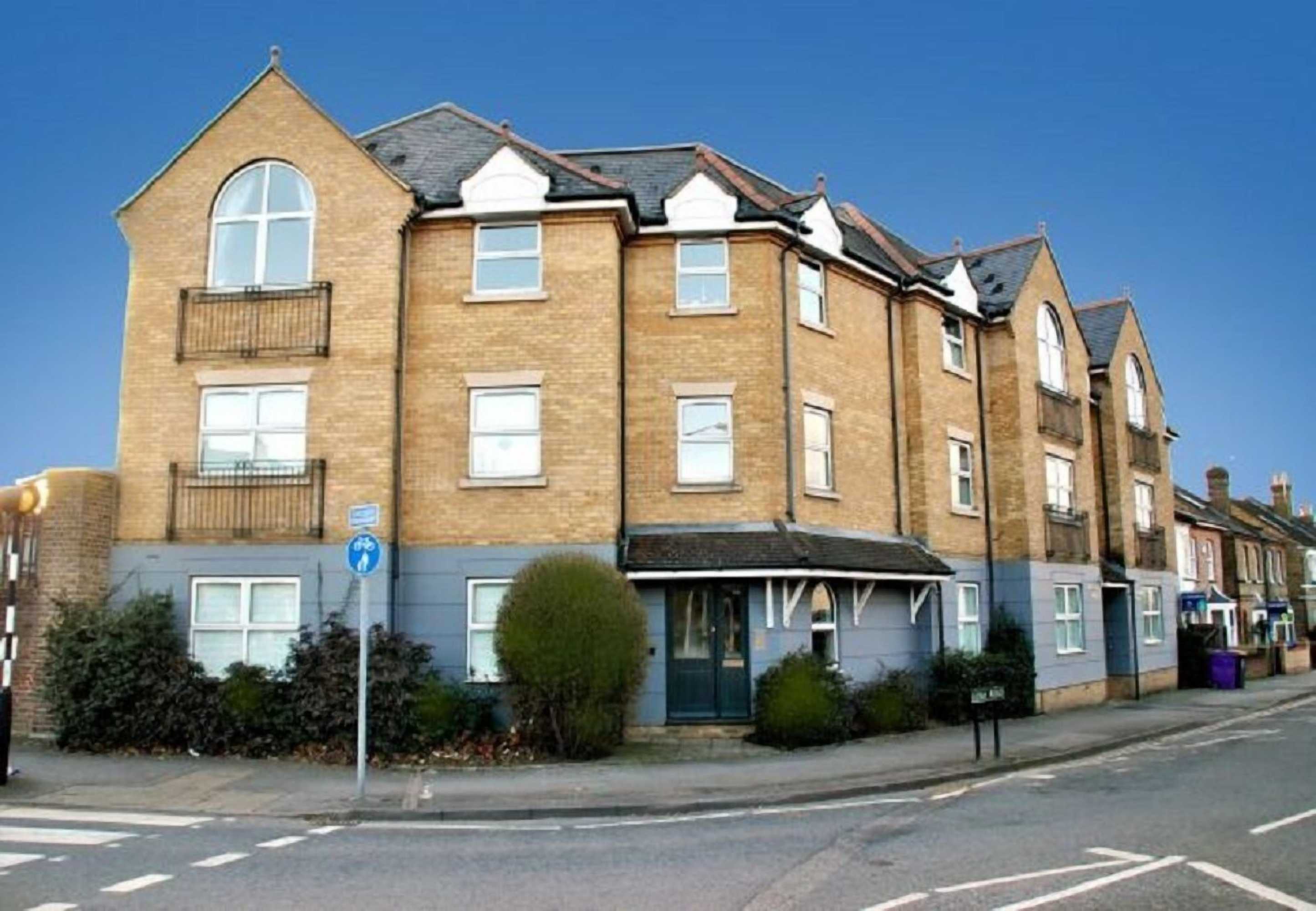Gift card for Lord Raglan House Apartments 2br With Parking