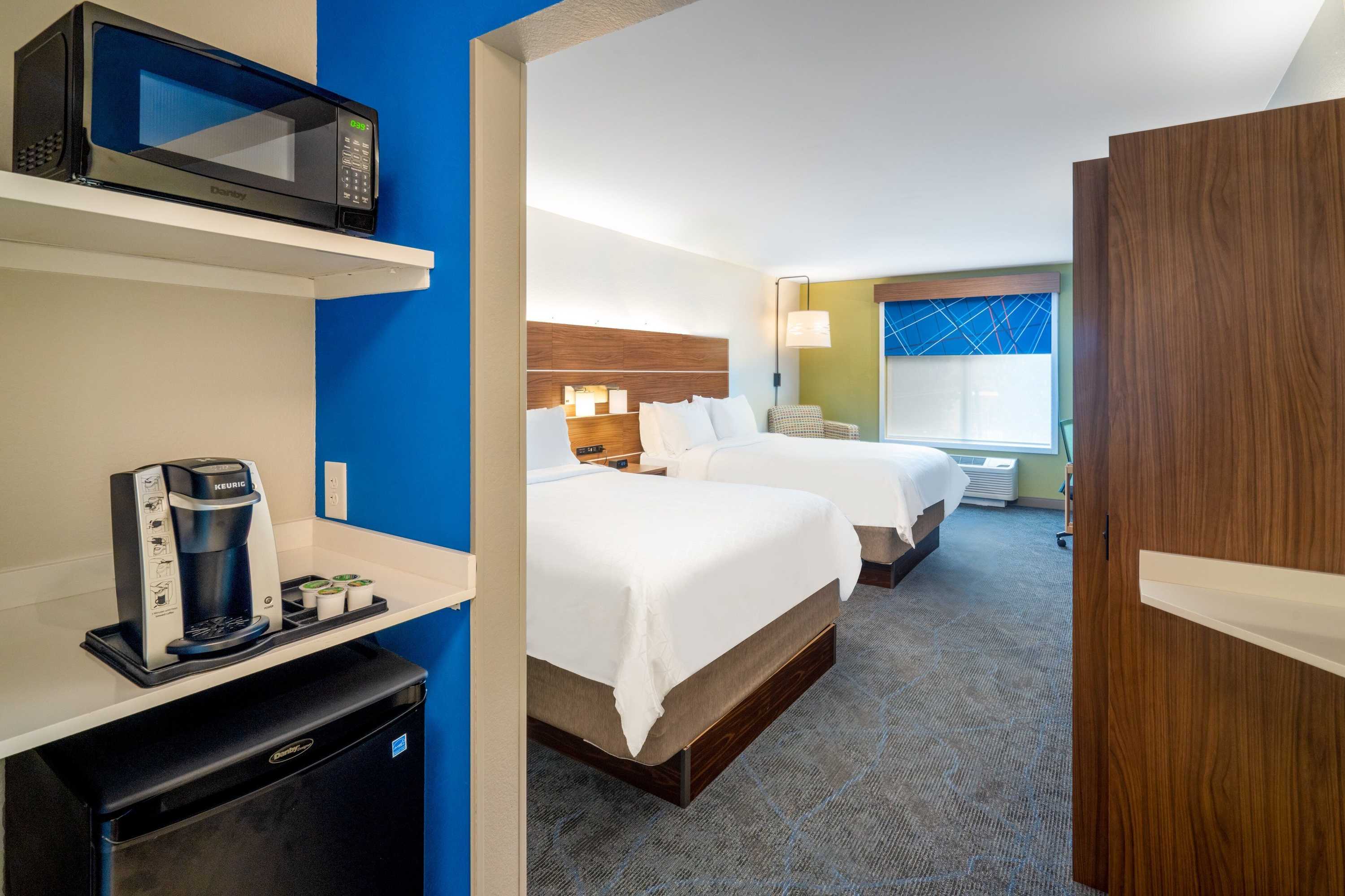 Gift card for Holiday Inn Express & Suites Dahlonega by Ihg Gift card for Holiday Inn Express & Suites Dahlonega by Ihg
