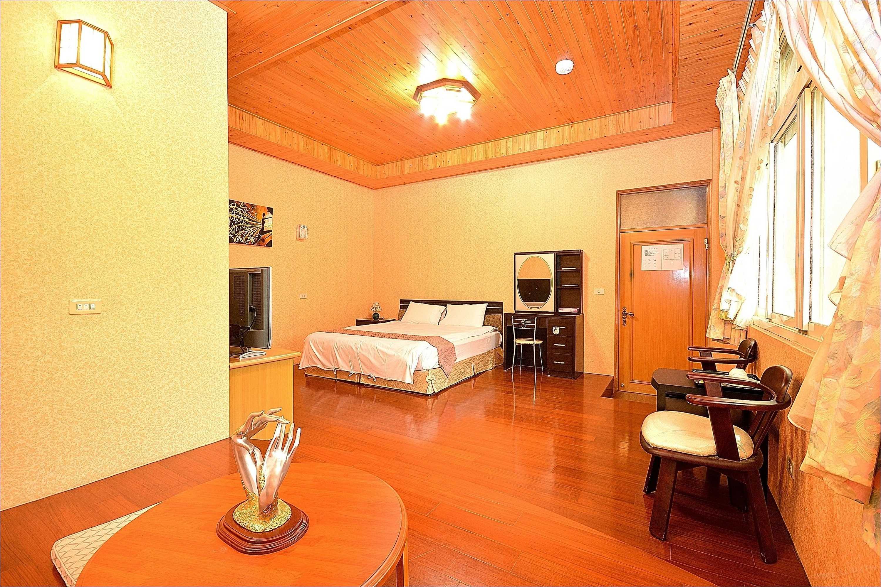 Gift card for Peach Villa