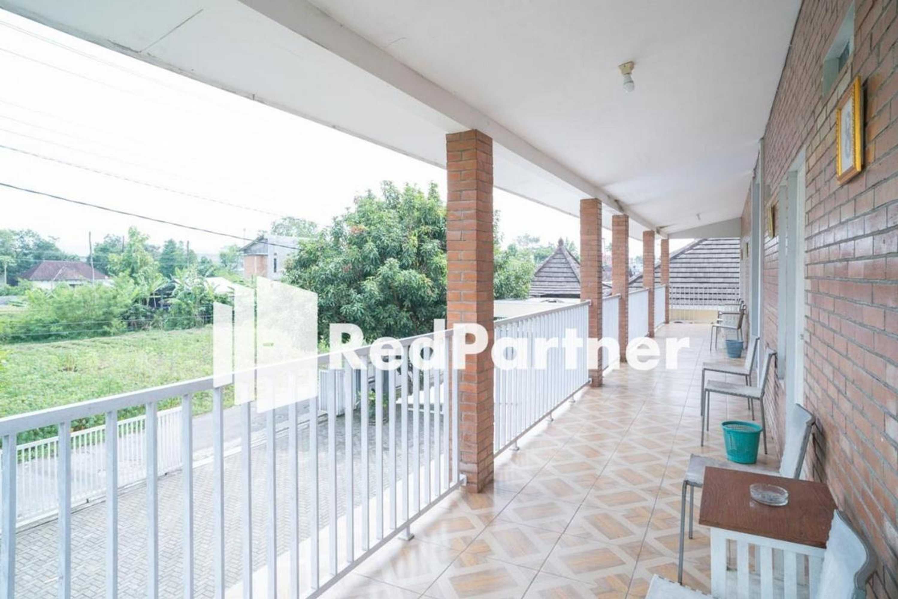 Gift card for House Acasia Syariah Near Universitas Aisyiah Yogyakarta Mitra Reddoorz