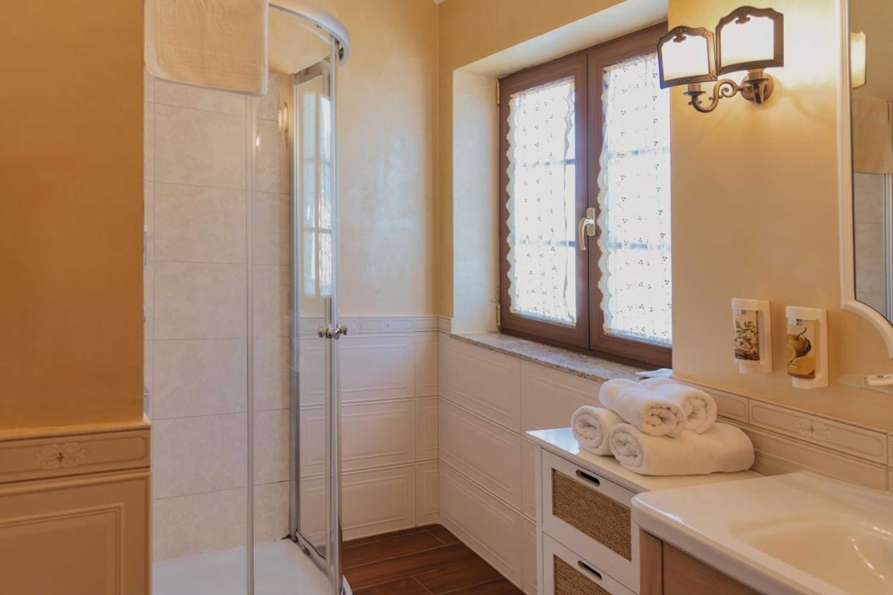 Gift card for Bella & Stella Rooms