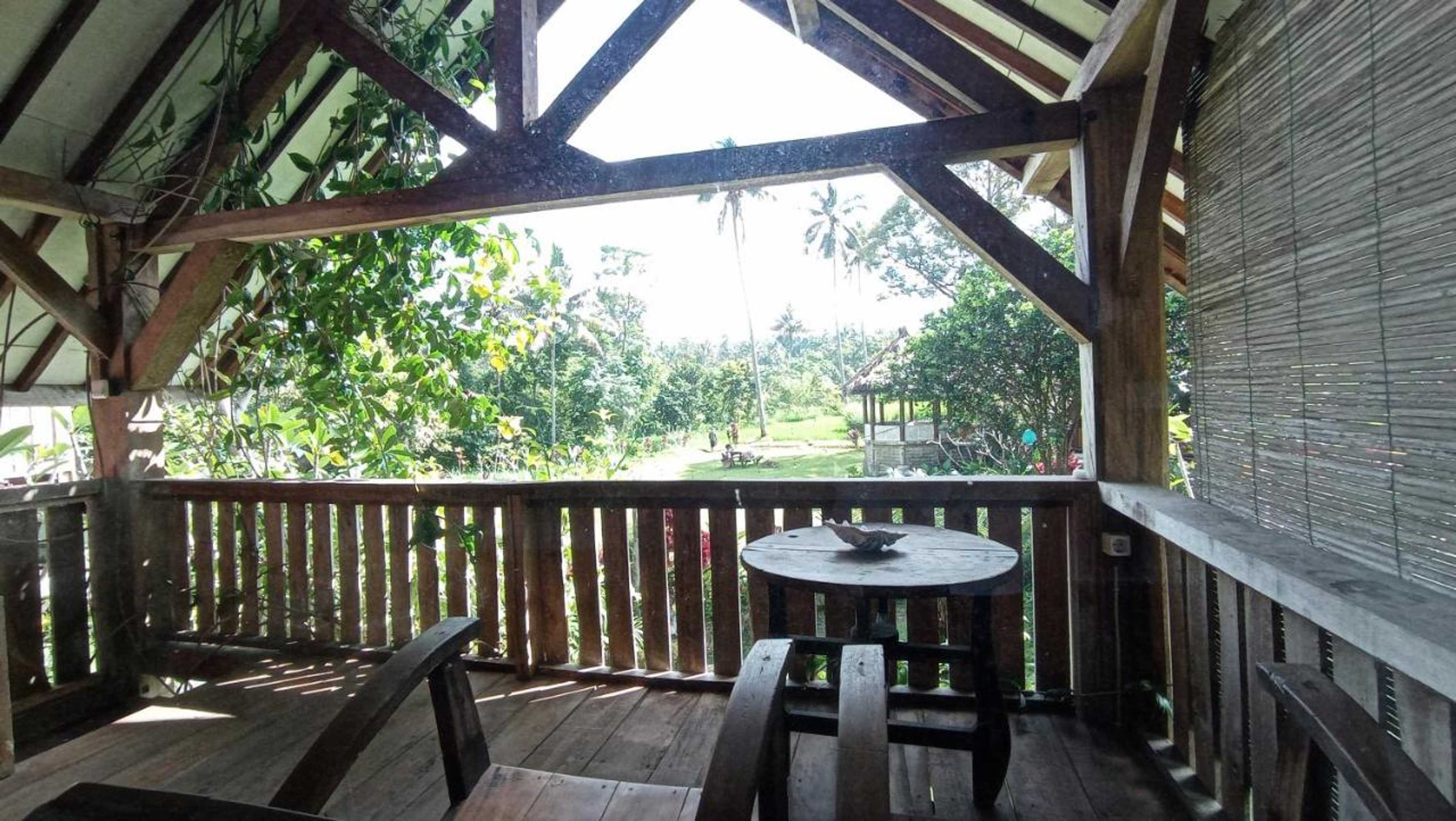 Gift card for Hakiki Inn Bungalows