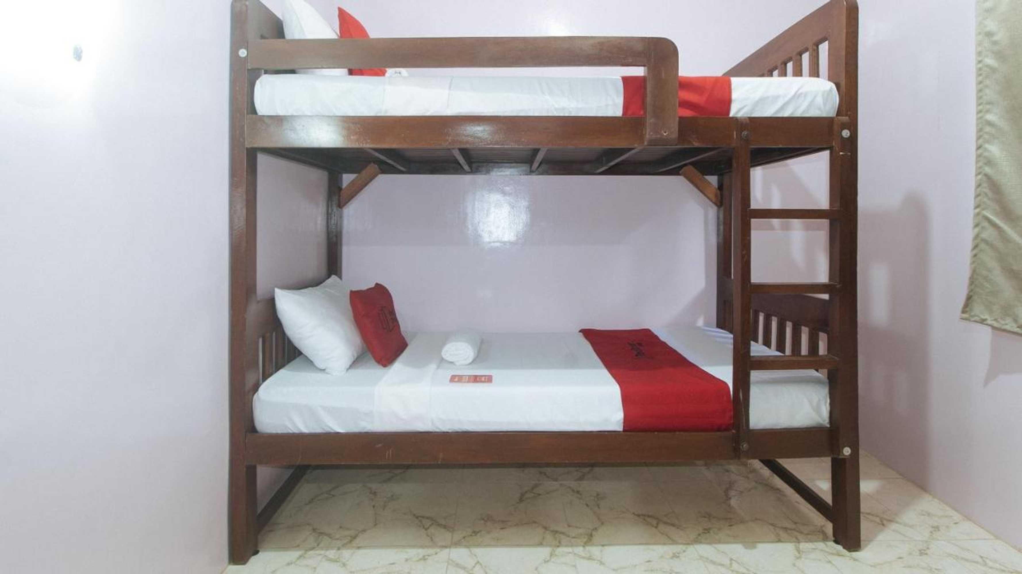 Gift card for Oyo 702 Queens Hometel