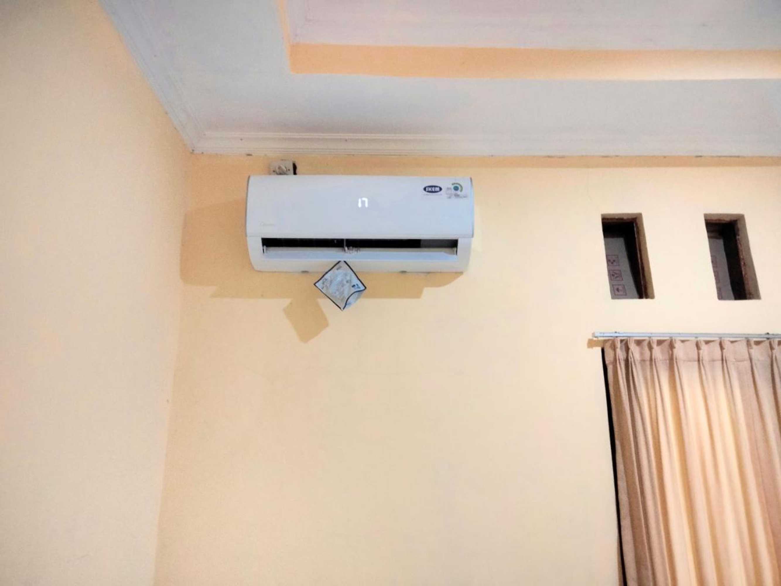 Gift card for Wisma Mutiara Near Alun Alun Demak Mitra Reddoorz