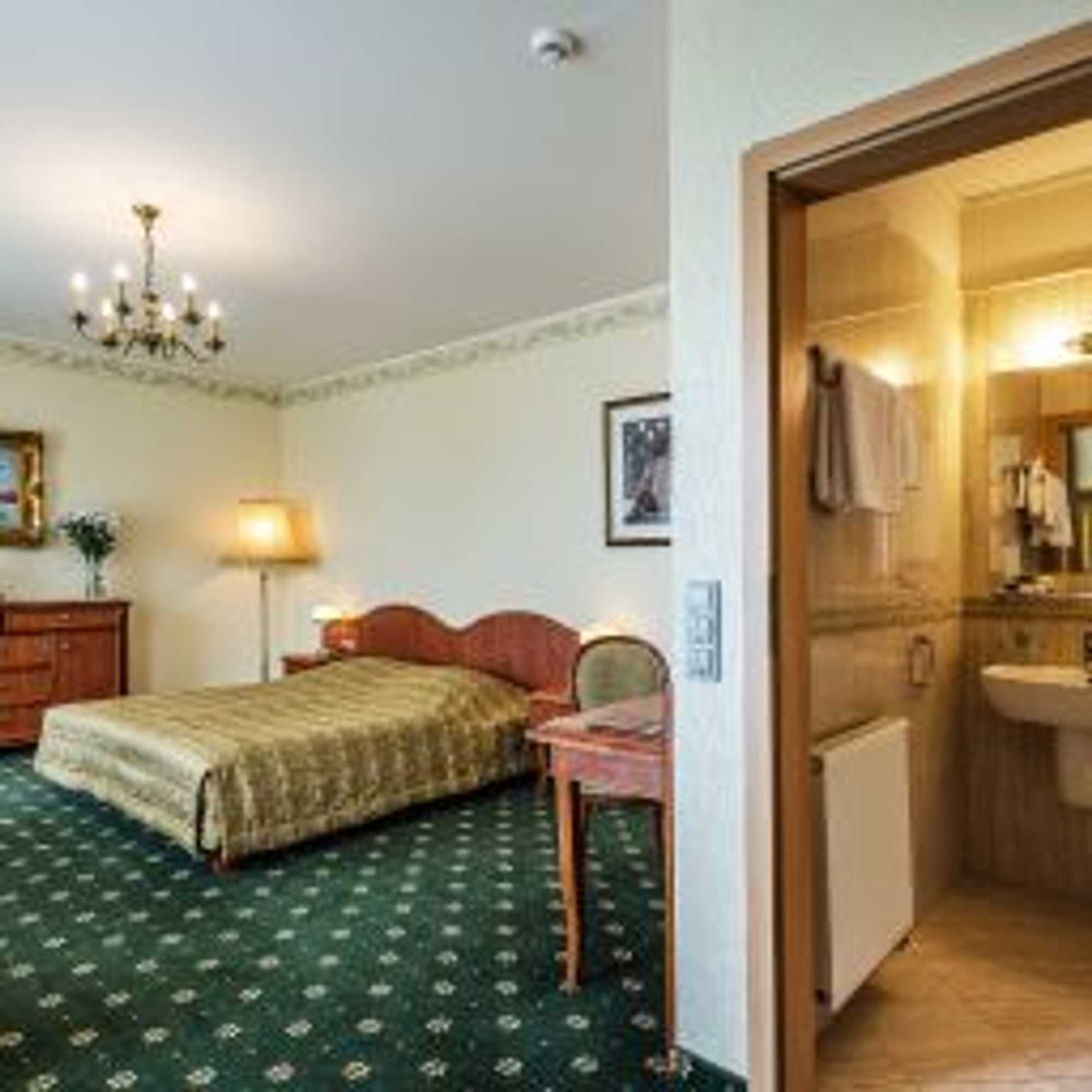 Gift card for Bialy Dom Henlex Restauracja Hotel Gift card for Bialy Dom Henlex Restauracja Hotel