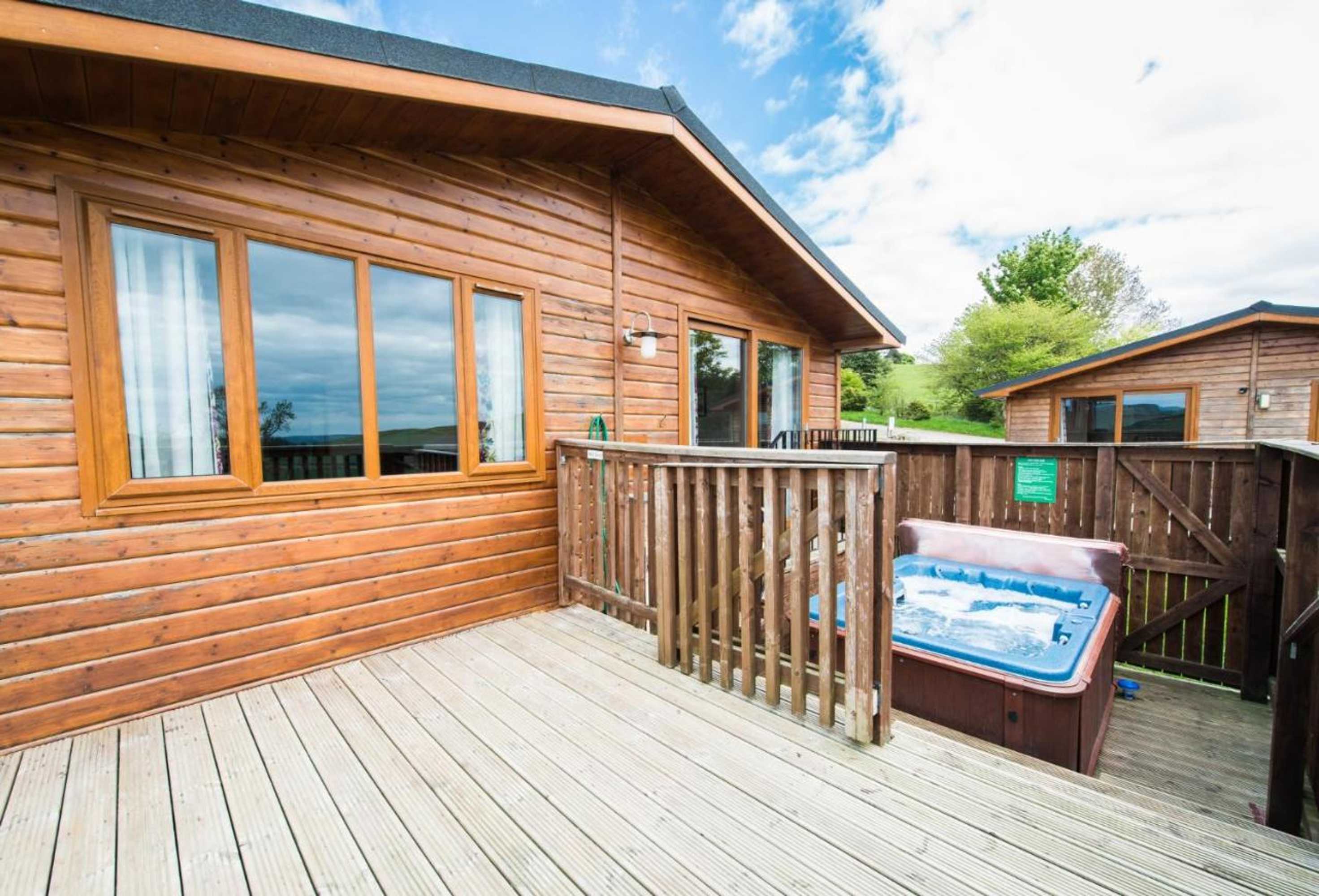 Gift card for Skylark Lodge With Hot Tub