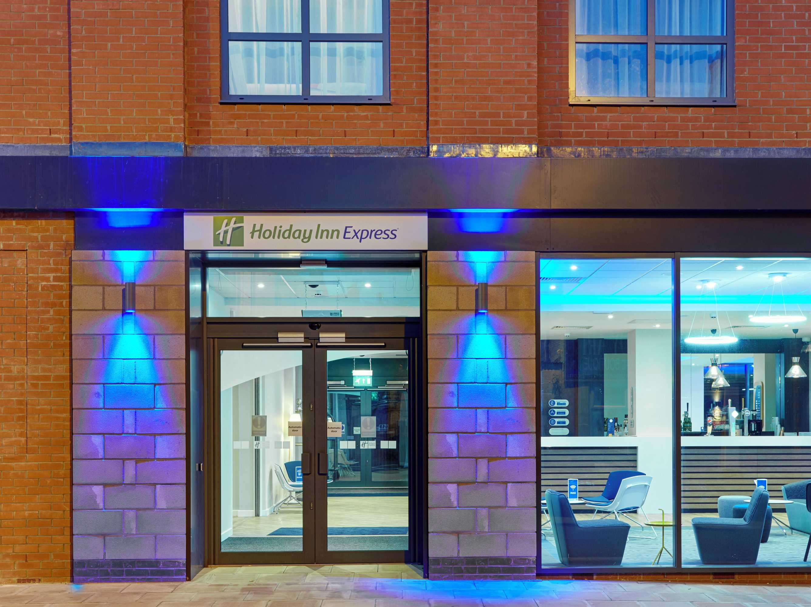 Gift card for Holiday Inn Express Grimsby by Ihg Gift card for Holiday Inn Express Grimsby by Ihg