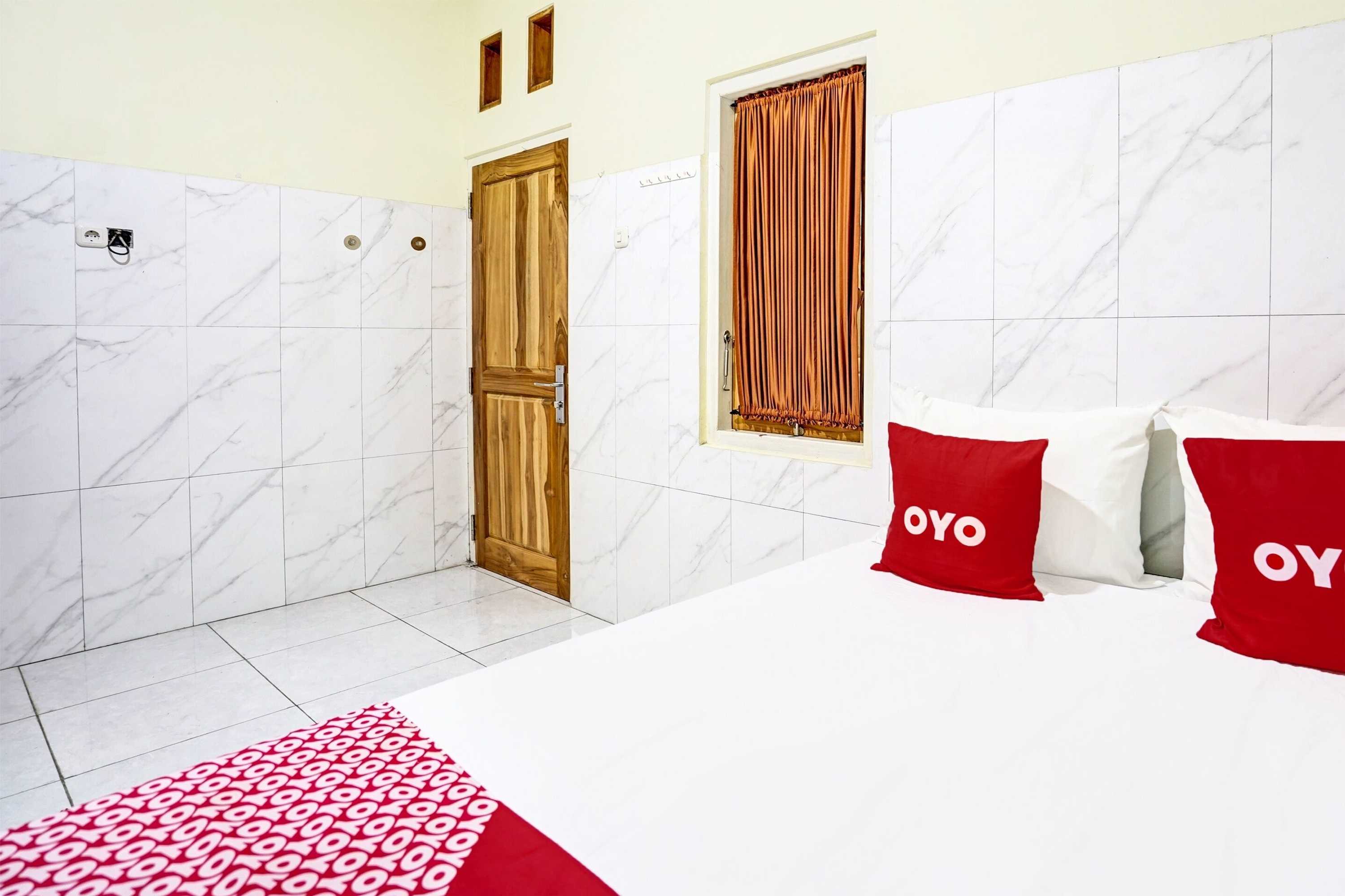 Gift card for Oyo Life 91884 Kost Kusuma Dewi Syariah Gift card for Oyo Life 91884 Kost Kusuma Dewi Syariah