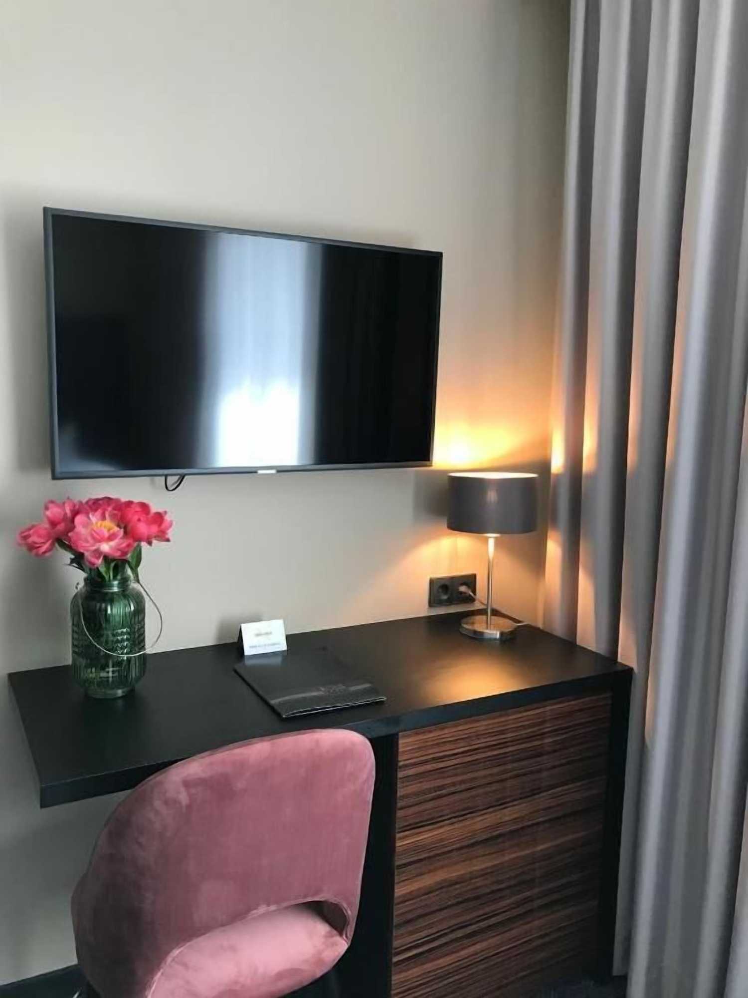 Gift card for Ross Hotel