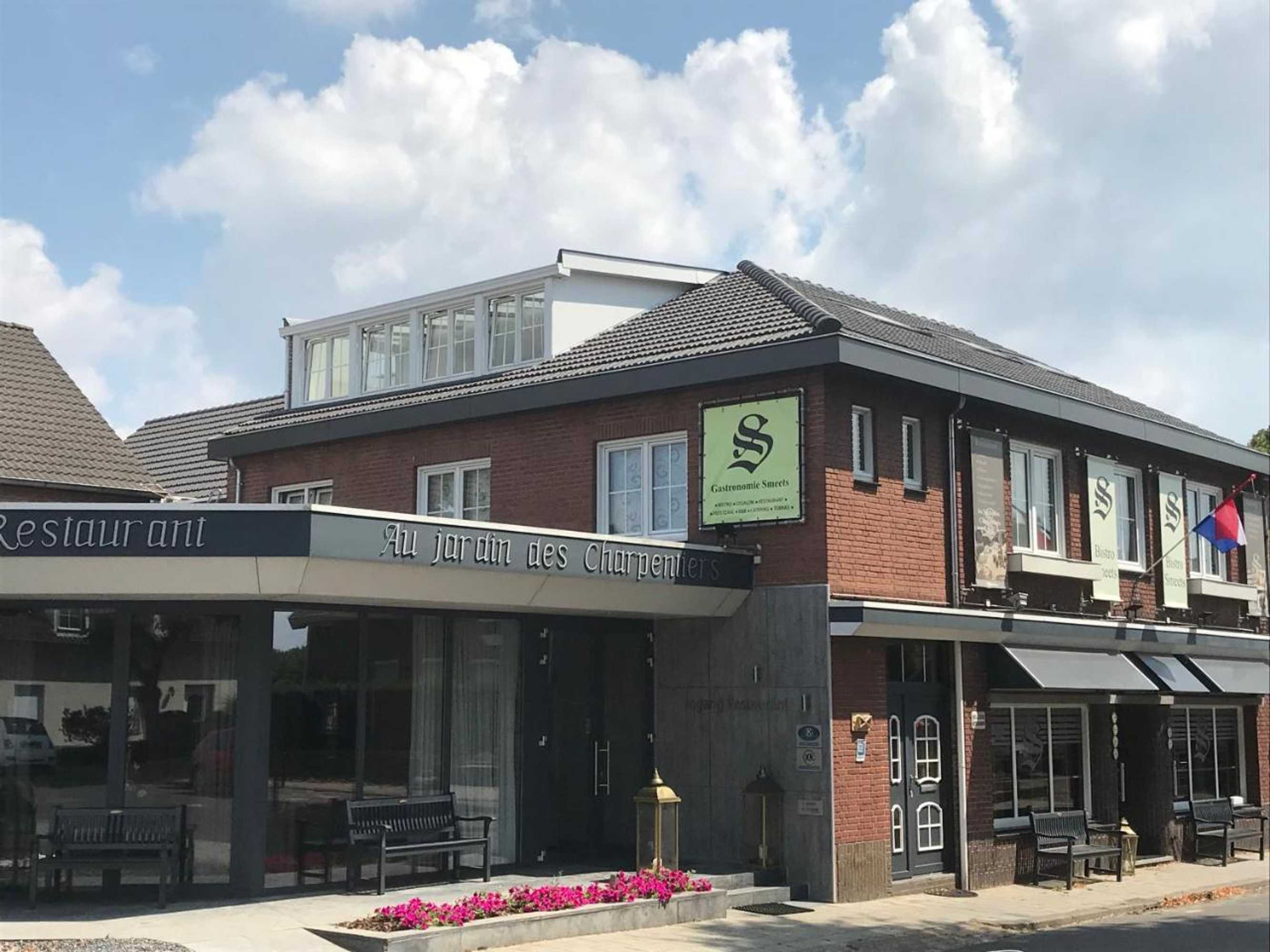 Gift card for B & B M 3