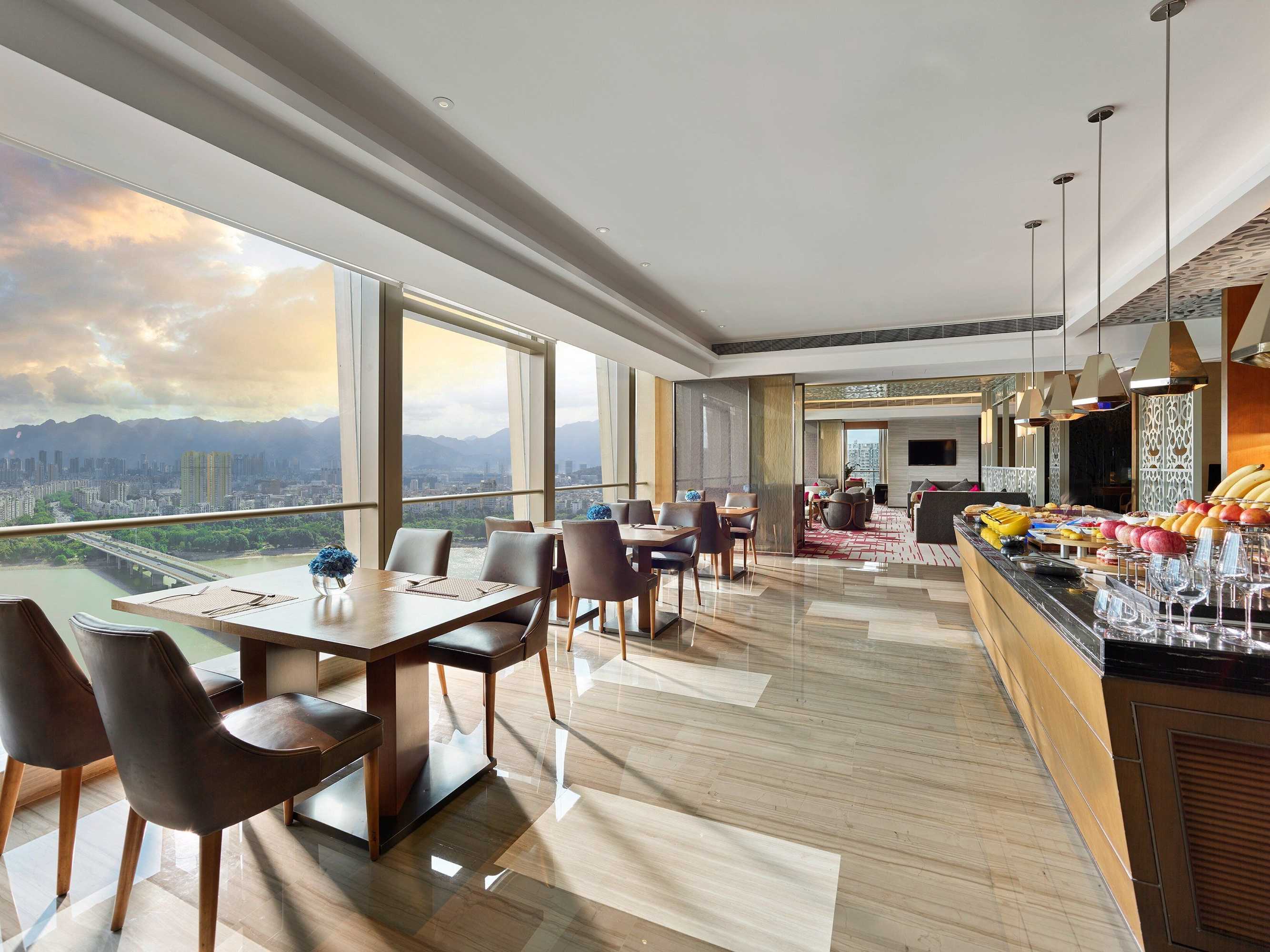 Gift card for Crowne Plaza Fuzhou Riverside by Ihg Gift card for Crowne Plaza Fuzhou Riverside by Ihg