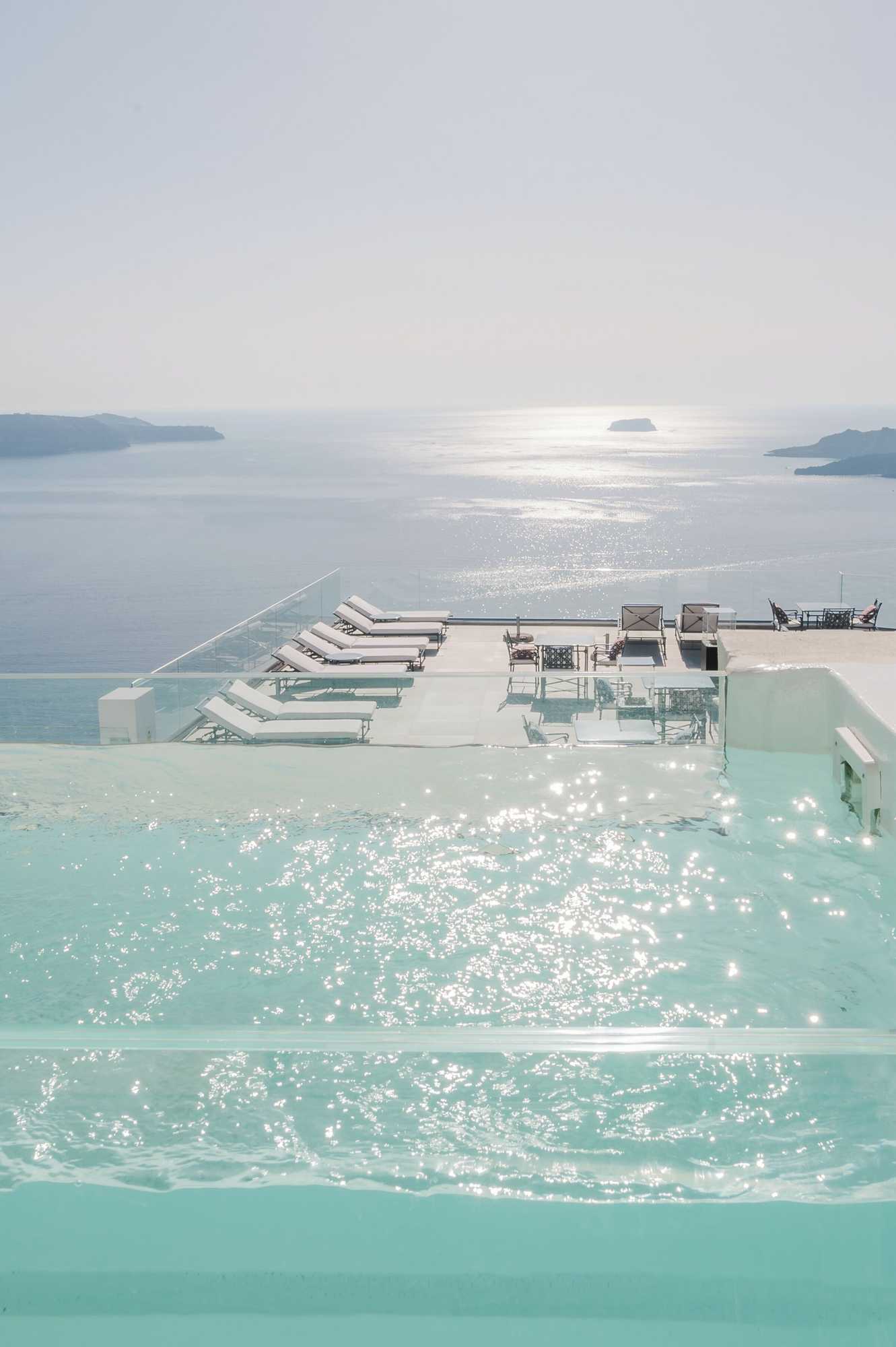 Gift card for Apeiron Blue Santorini - Sustainable Adults Only 14+ Gift card for Apeiron Blue Santorini - Sustainable Adults Only 14+