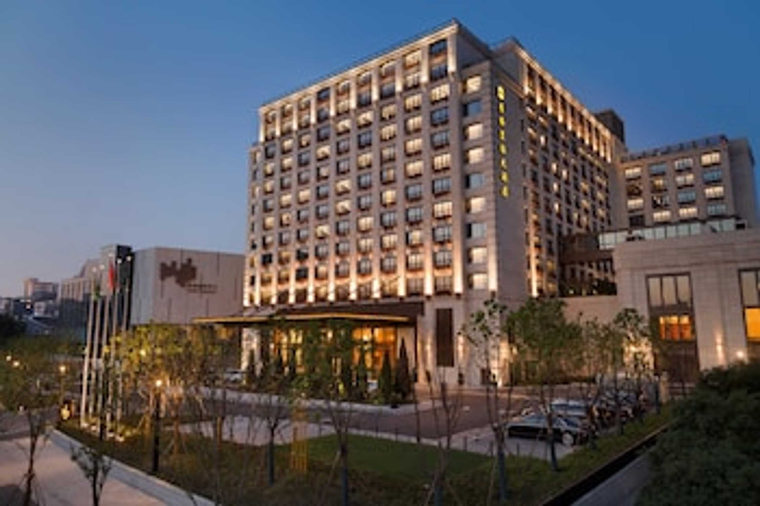 Gift card for Midtown Shangri-La, Hangzhou - Around 5 Minutes Walking Distance to West Lake Gift card for Midtown Shangri-La, Hangzhou - Around 5 Minutes Walking Distance to West Lake