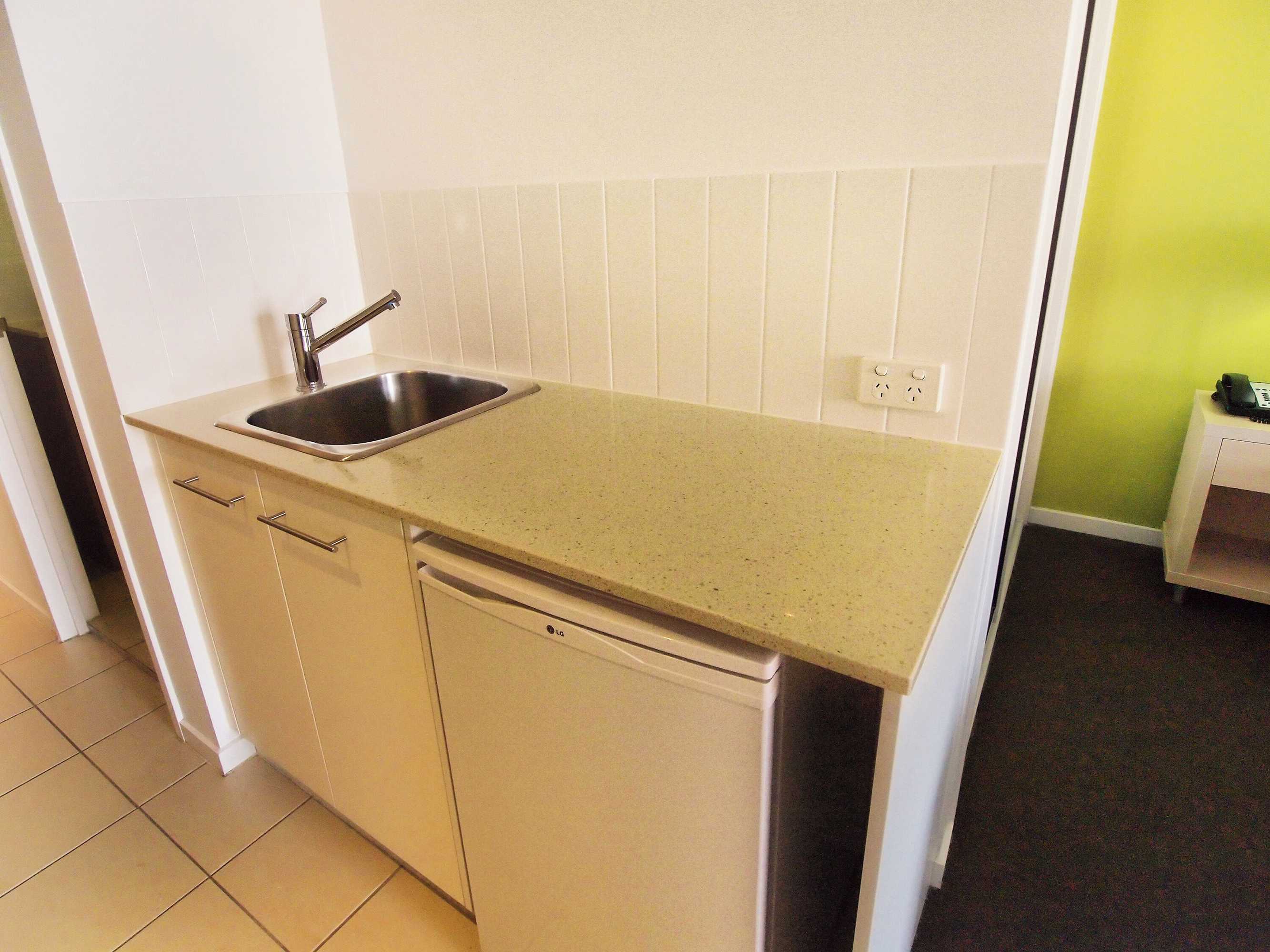 Gift card for Oaks Townsville Gateway Suites Gift card for Oaks Townsville Gateway Suites