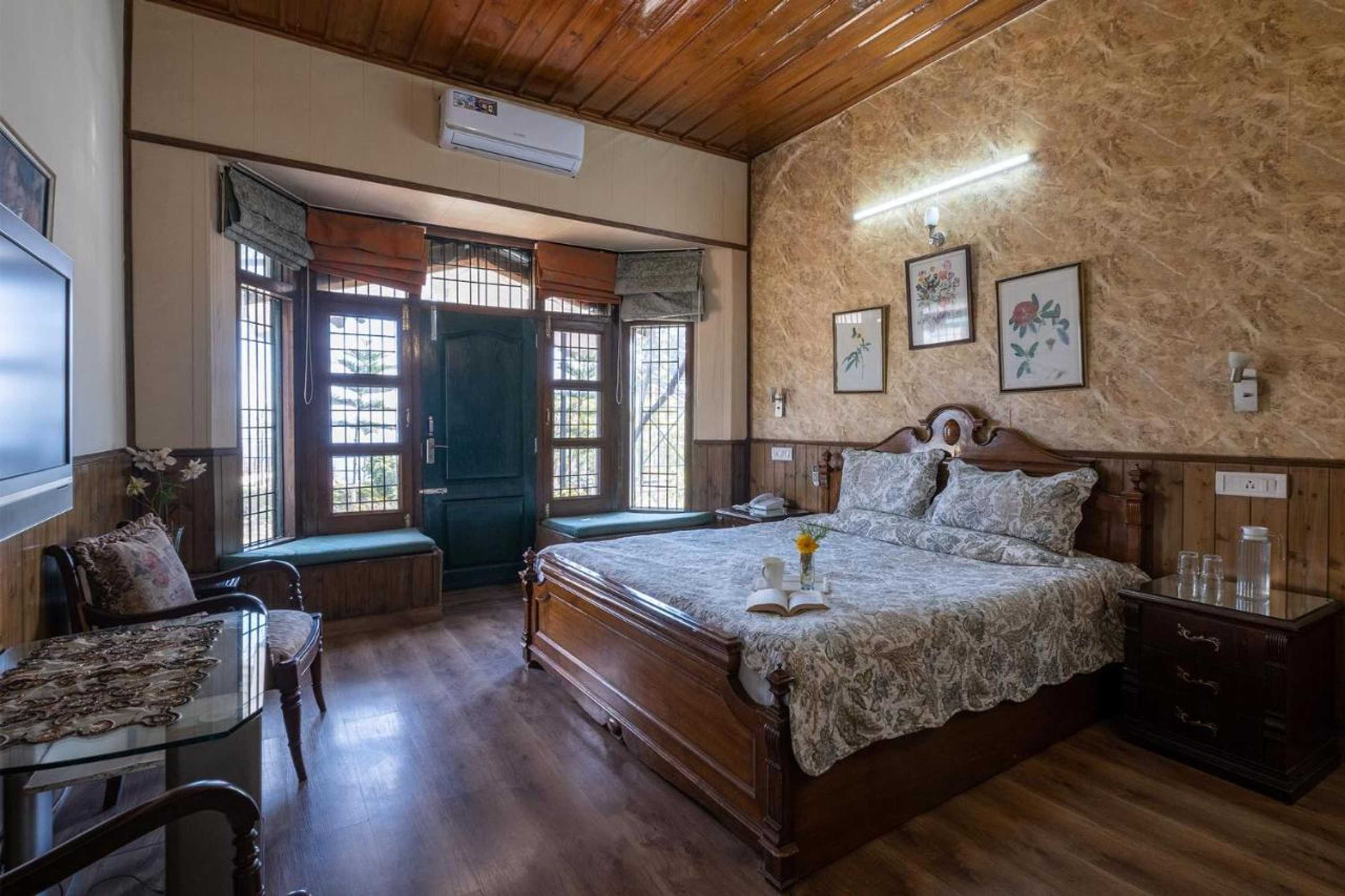 Gift card for Villa Mountain Crest Kasauli With Treehouse , Sundeck & Breakfast Gift card for Villa Mountain Crest Kasauli With Treehouse , Sundeck & Breakfast