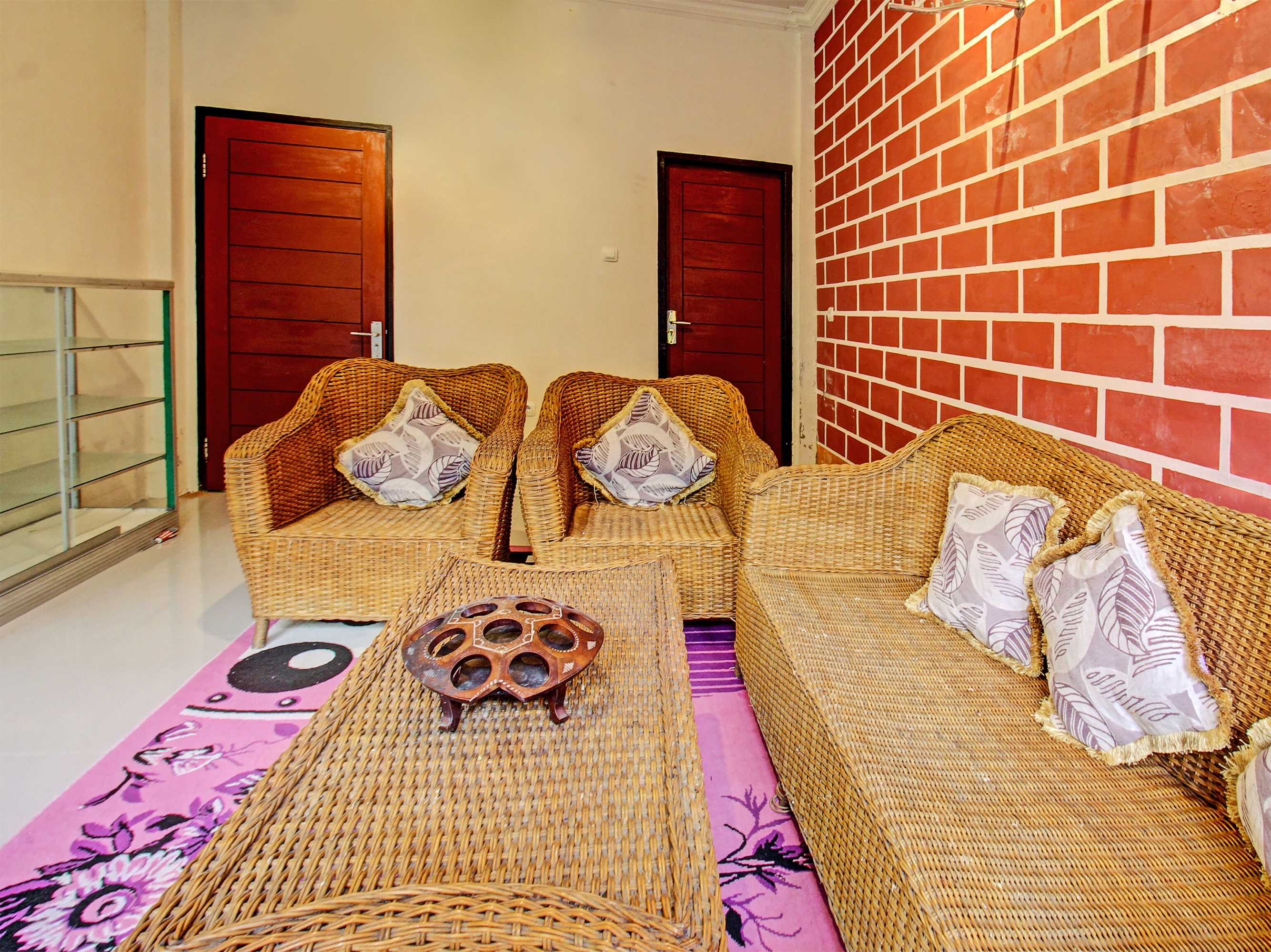 Gift card for Oyo 91845 V_ar House Near Pantai Tanjung Bias Gift card for Oyo 91845 V_ar House Near Pantai Tanjung Bias