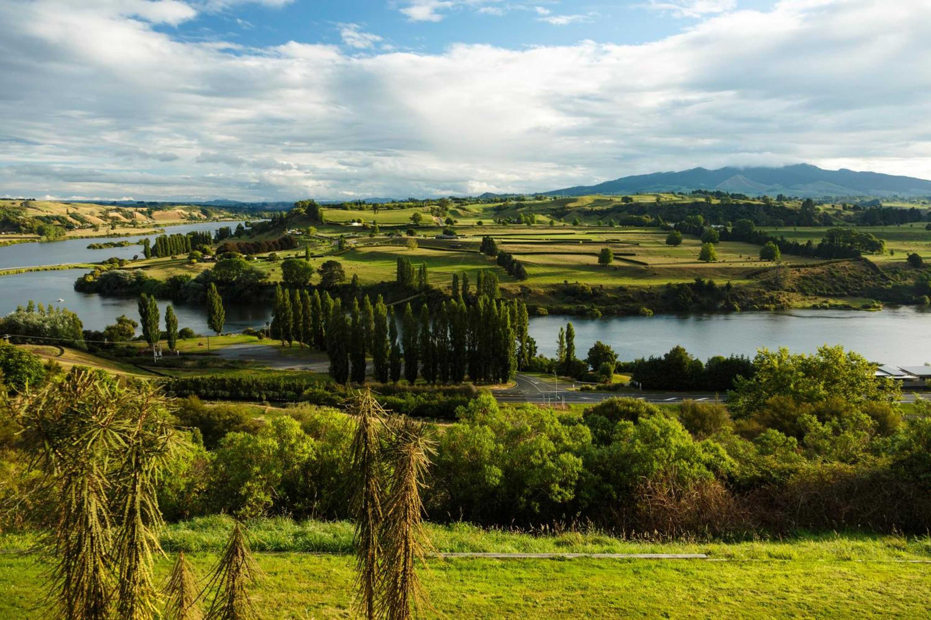 Gift card for Lake Karapiro Lodge Gift card for Lake Karapiro Lodge