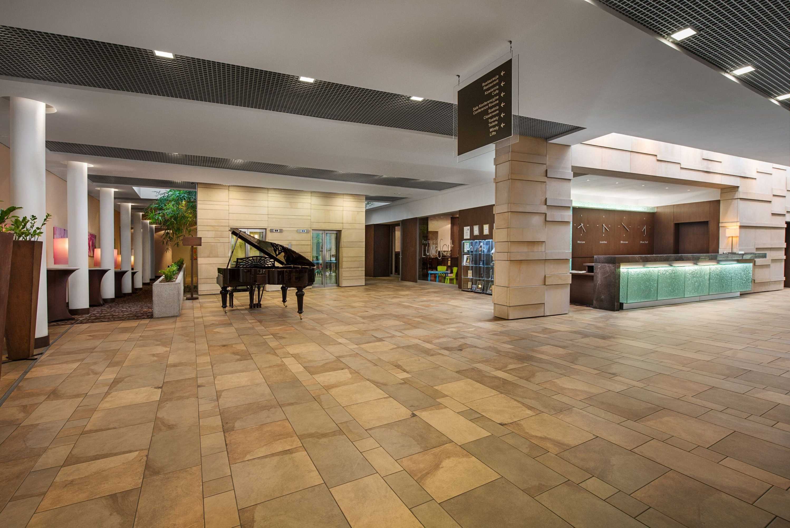 Gift card for Holiday Inn Resort Warszawa Józefów**** by Ihg Gift card for Holiday Inn Resort Warszawa Józefów**** by Ihg