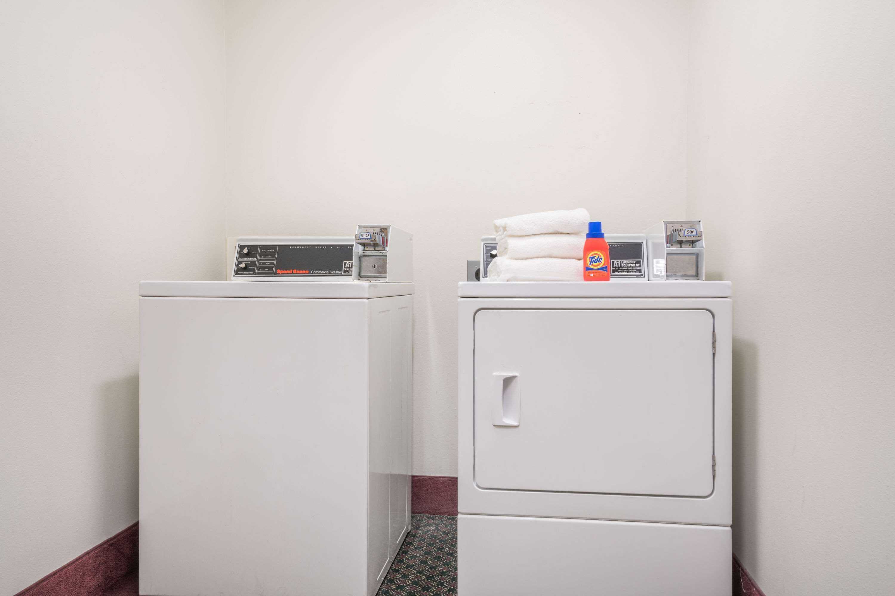 Gift card for Days Inn by Wyndham Fargo/casselton