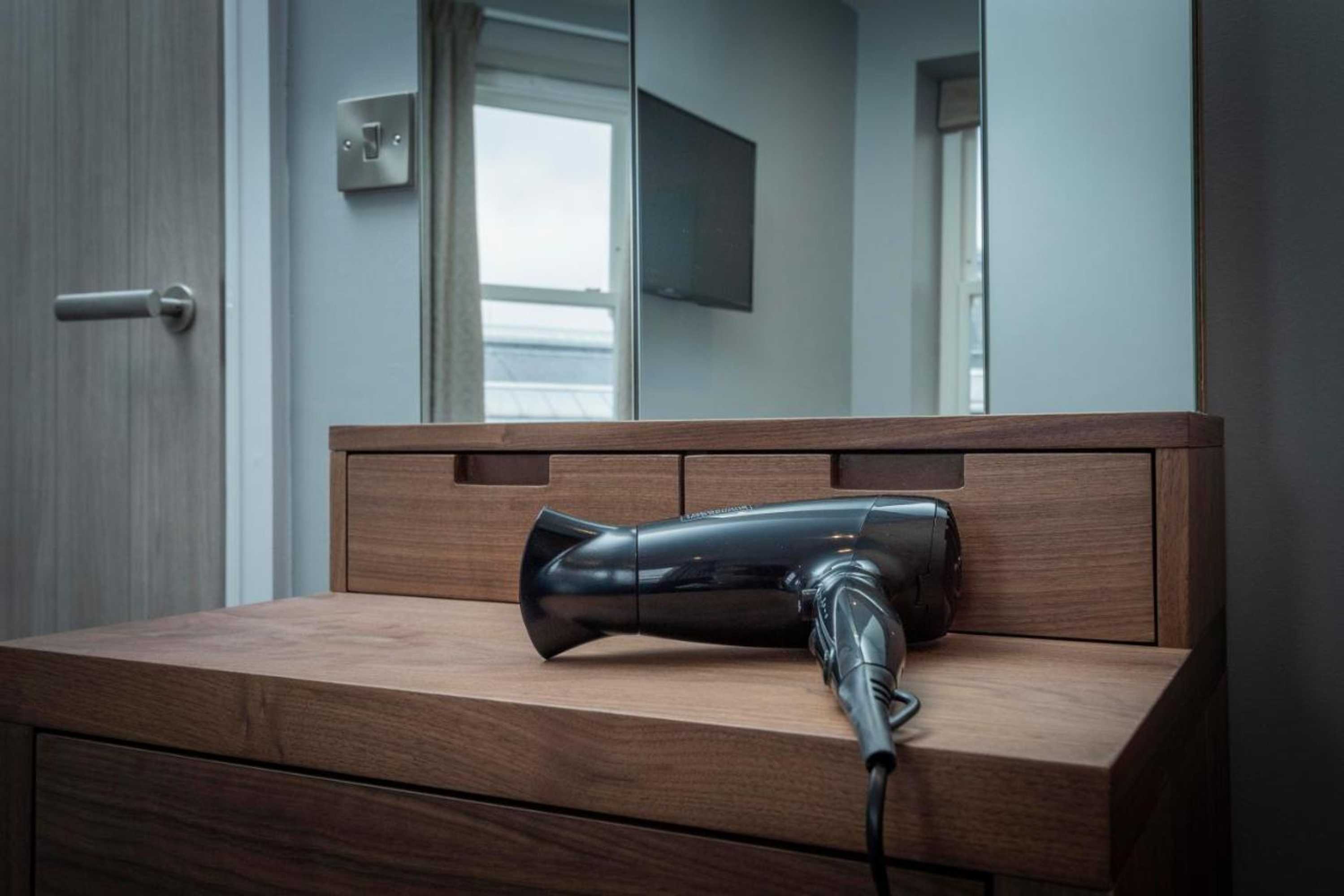 Gift card for Gordon Moon Suites Bolton Centre Apartments Gift card for Gordon Moon Suites Bolton Centre Apartments